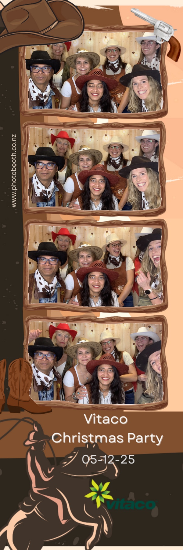 Vitaco Christmas Party | View more photos from the event at gallery.photobooth.co.nz/u/SelfieCentral/Vitaco-Christmas-Party-1