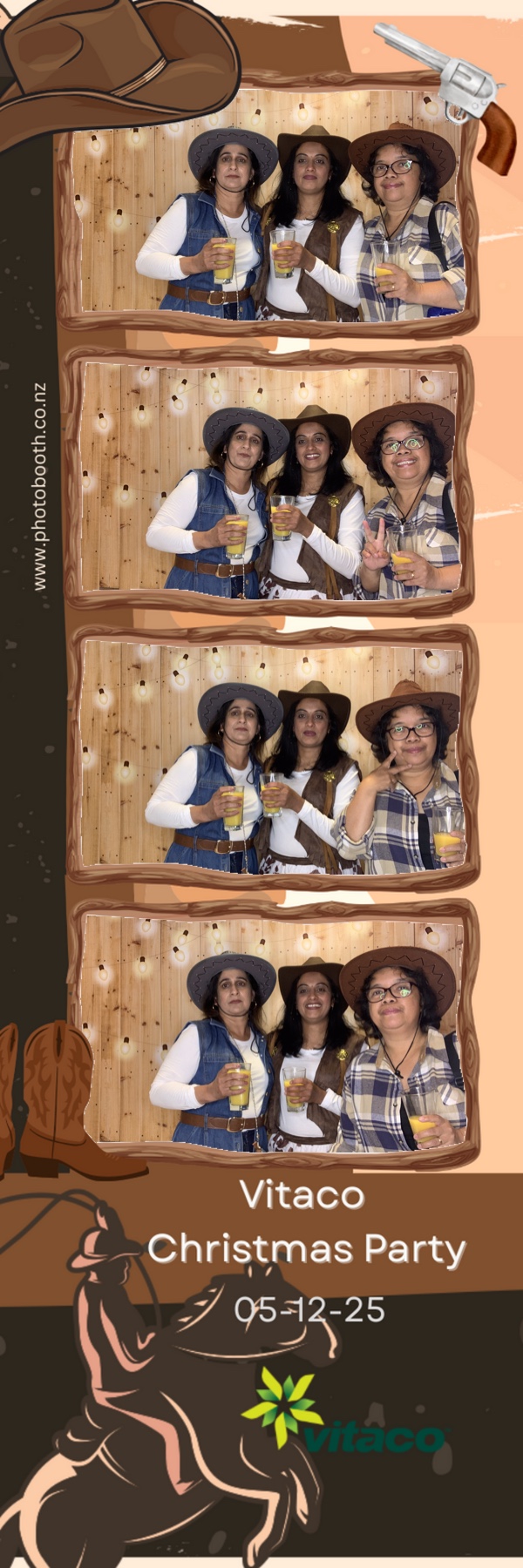 Vitaco Christmas Party | View more photos from the event at gallery.photobooth.co.nz/u/SelfieCentral/Vitaco-Christmas-Party-1