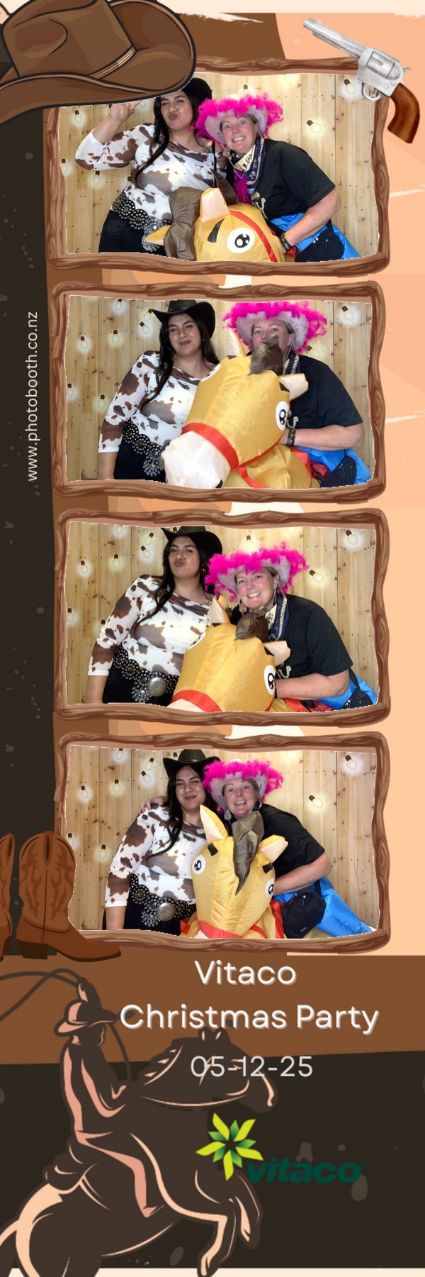 Vitaco Christmas Party | View more photos from the event at gallery.photobooth.co.nz/u/SelfieCentral/Vitaco-Christmas-Party-1