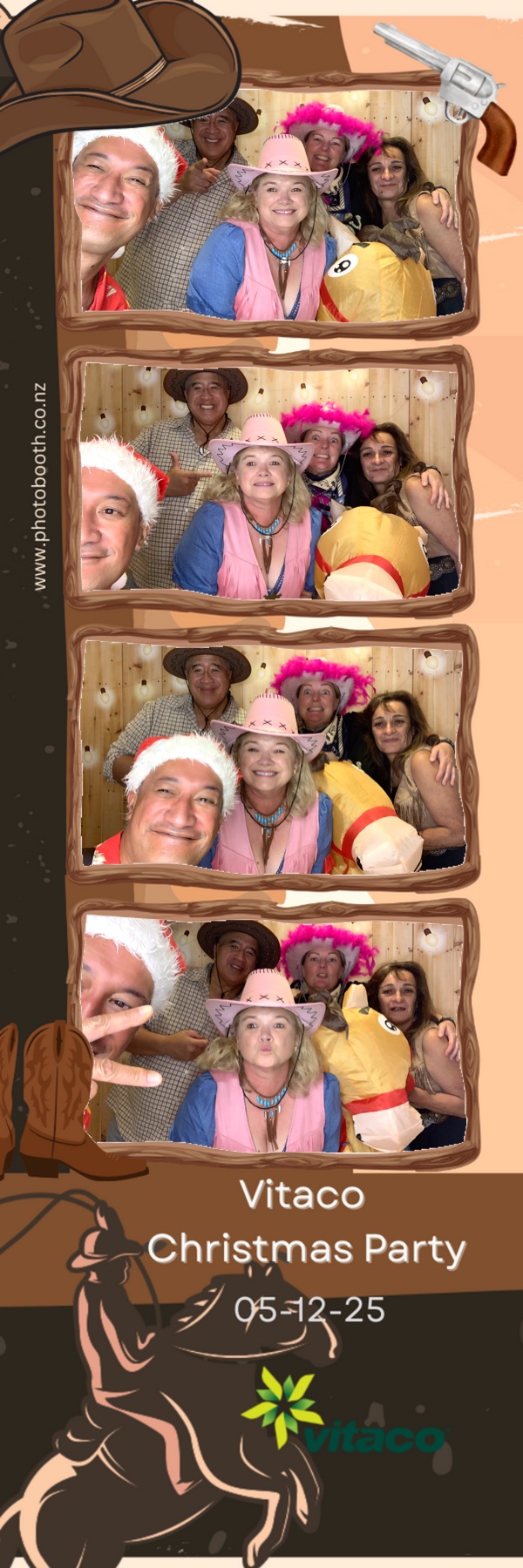 Vitaco Christmas Party | View more photos from the event at gallery.photobooth.co.nz/u/SelfieCentral/Vitaco-Christmas-Party-1