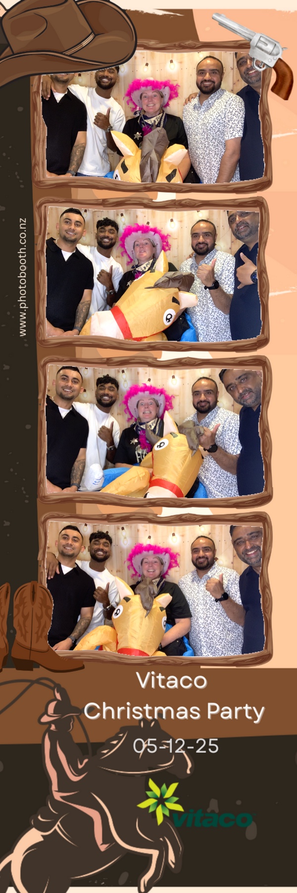 Vitaco Christmas Party | View more photos from the event at gallery.photobooth.co.nz/u/SelfieCentral/Vitaco-Christmas-Party-1