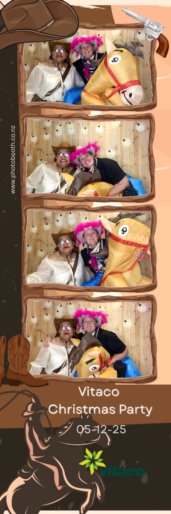 Vitaco Christmas Party | View more photos from the event at gallery.photobooth.co.nz/u/SelfieCentral/Vitaco-Christmas-Party-1