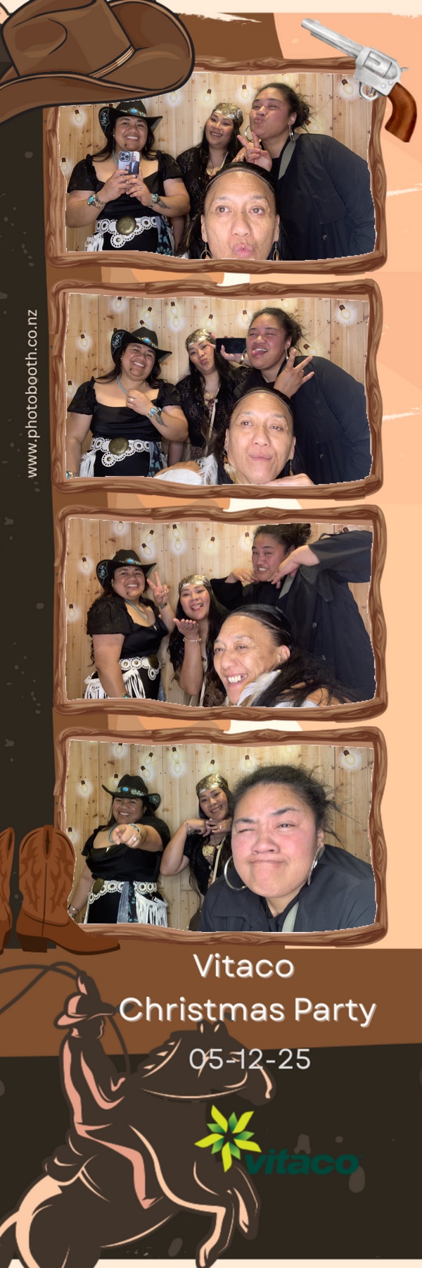 Vitaco Christmas Party | View more photos from the event at gallery.photobooth.co.nz/u/SelfieCentral/Vitaco-Christmas-Party-1