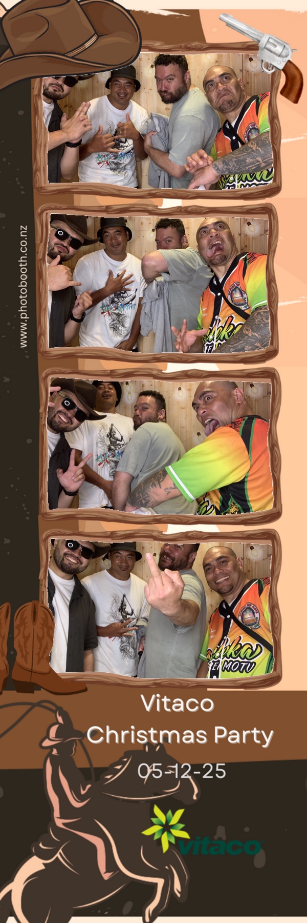 Vitaco Christmas Party | View more photos from the event at gallery.photobooth.co.nz/u/SelfieCentral/Vitaco-Christmas-Party-1