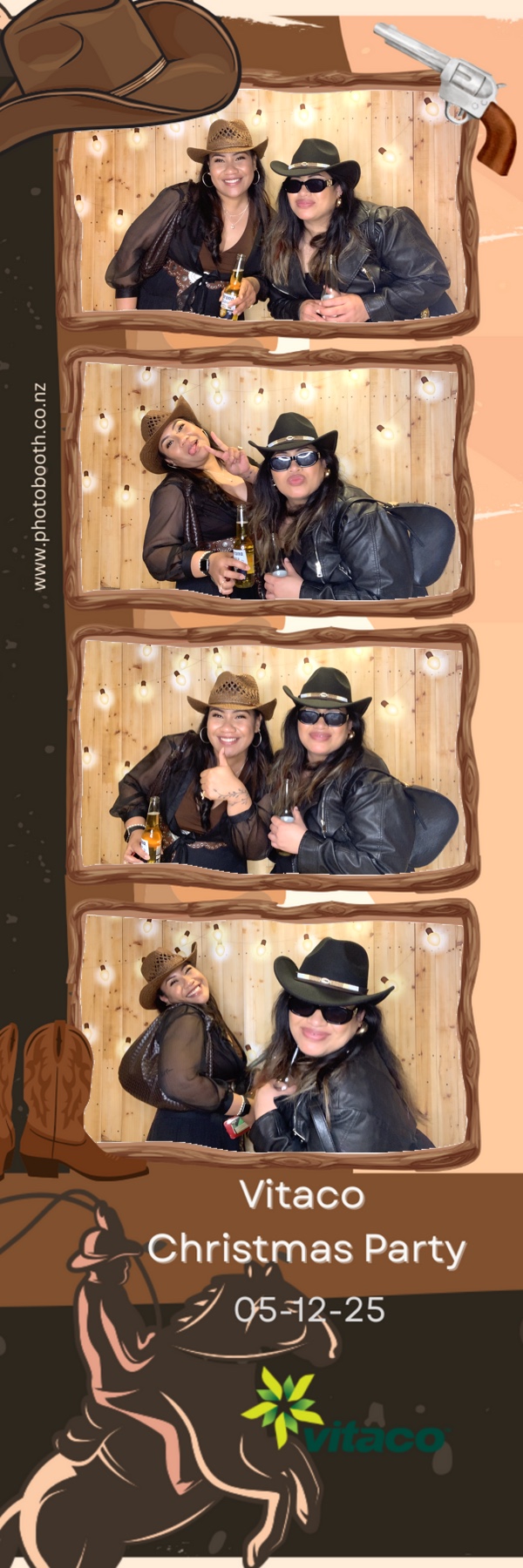 Vitaco Christmas Party | View more photos from the event at gallery.photobooth.co.nz/u/SelfieCentral/Vitaco-Christmas-Party-1