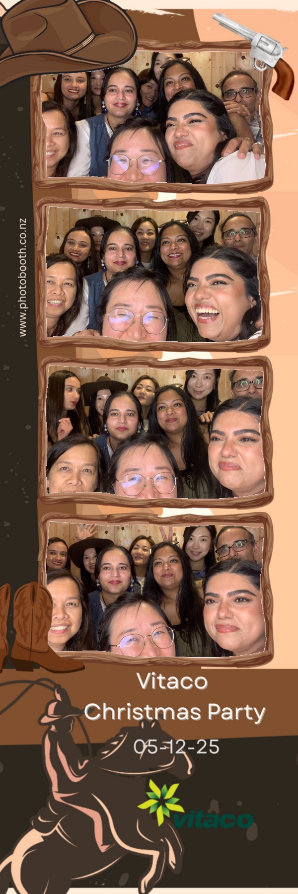 Vitaco Christmas Party | View more photos from the event at gallery.photobooth.co.nz/u/SelfieCentral/Vitaco-Christmas-Party-1