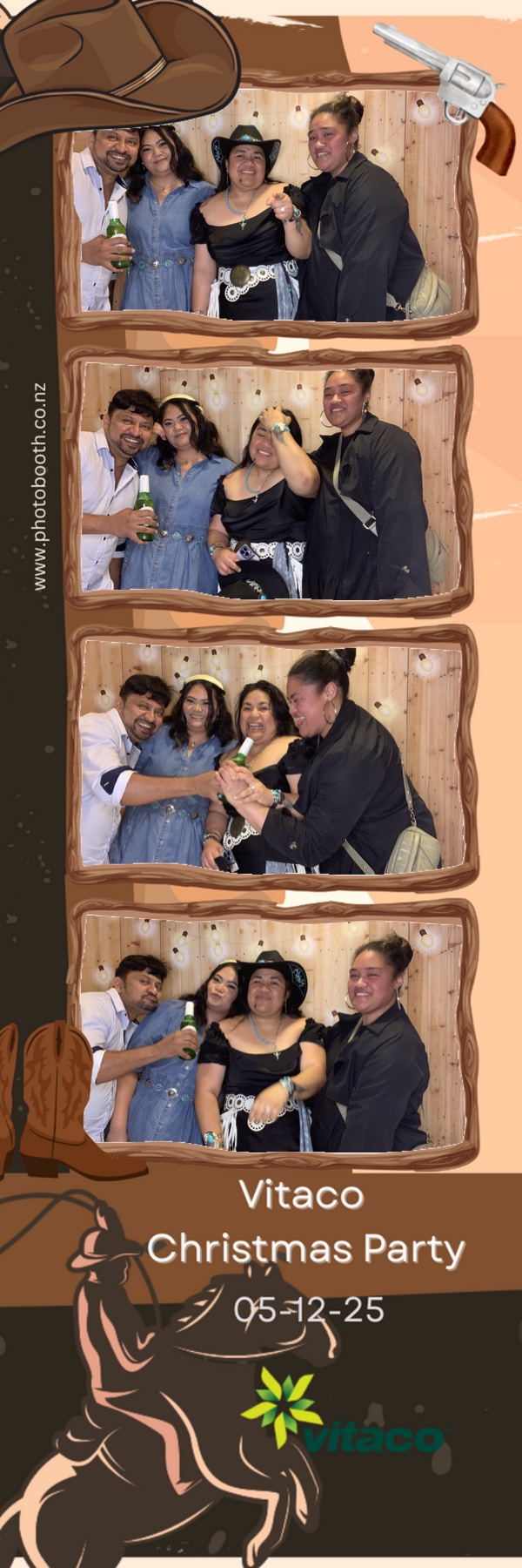 Vitaco Christmas Party | View more photos from the event at gallery.photobooth.co.nz/u/SelfieCentral/Vitaco-Christmas-Party-1