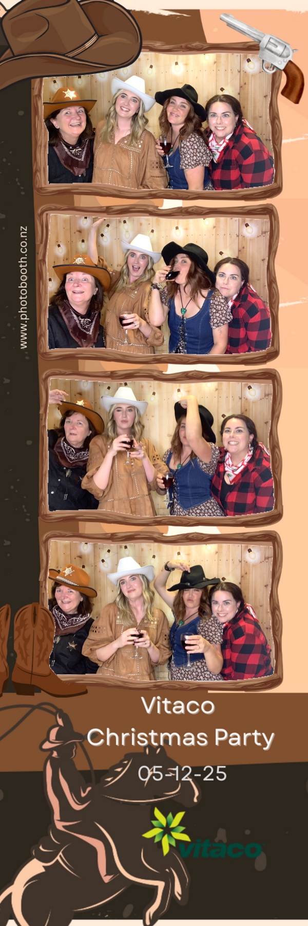 Vitaco Christmas Party | View more photos from the event at gallery.photobooth.co.nz/u/SelfieCentral/Vitaco-Christmas-Party-1