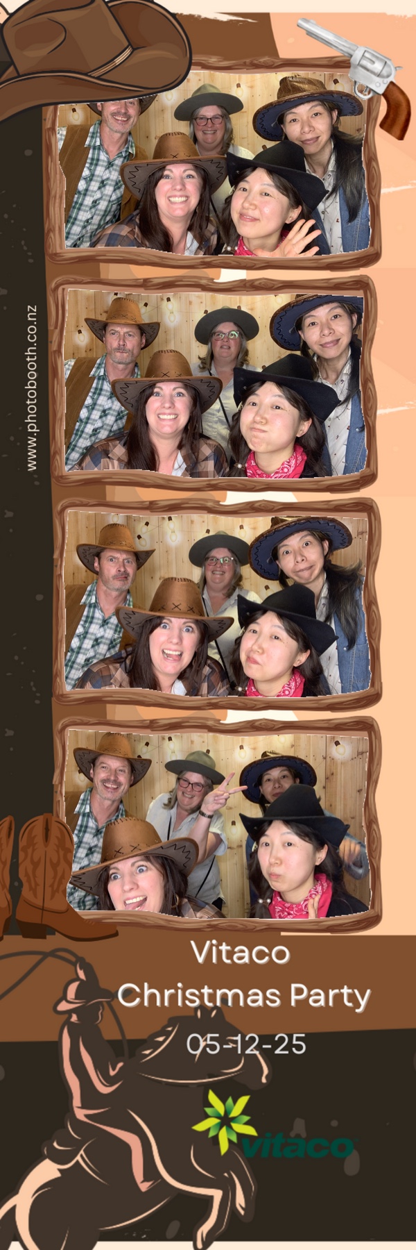 Vitaco Christmas Party | View more photos from the event at gallery.photobooth.co.nz/u/SelfieCentral/Vitaco-Christmas-Party-1