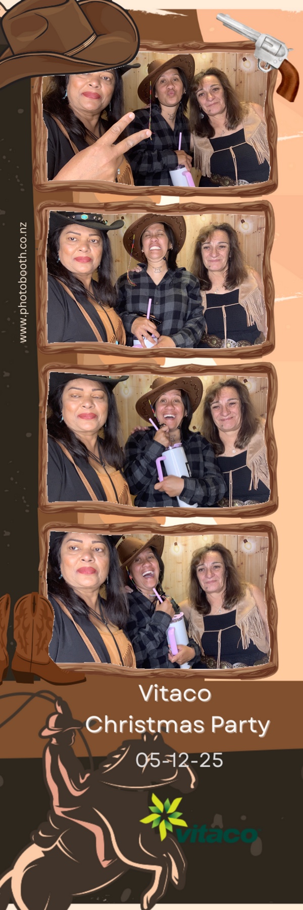 Vitaco Christmas Party | View more photos from the event at gallery.photobooth.co.nz/u/SelfieCentral/Vitaco-Christmas-Party-1