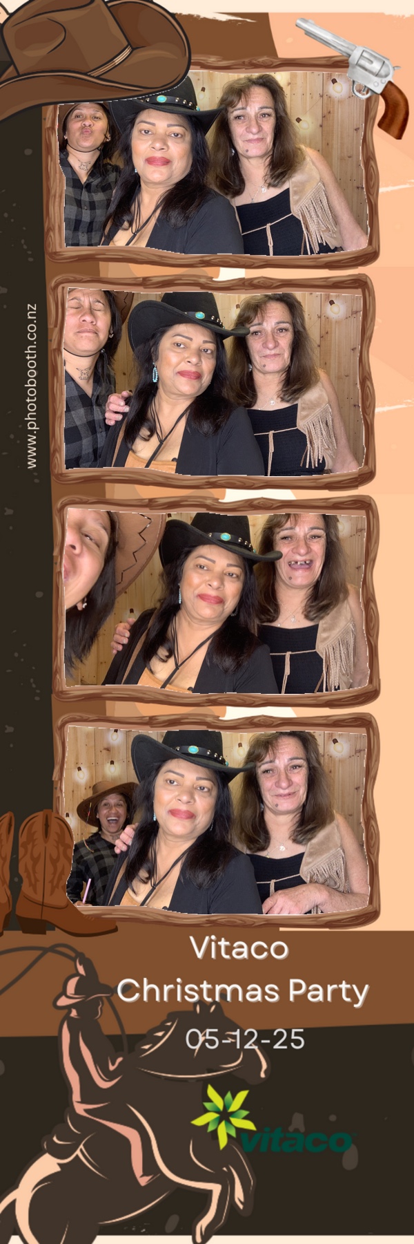 Vitaco Christmas Party | View more photos from the event at gallery.photobooth.co.nz/u/SelfieCentral/Vitaco-Christmas-Party-1