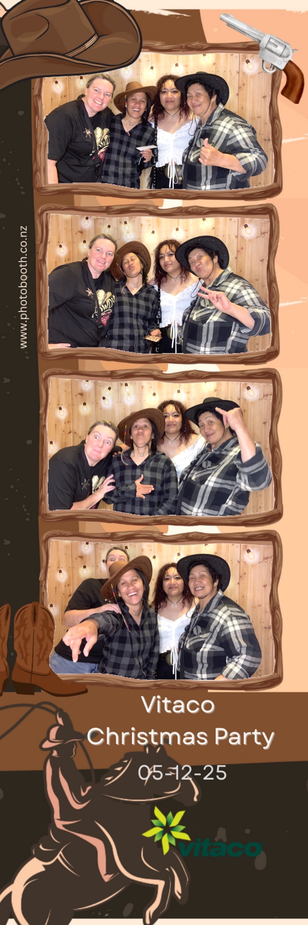 Vitaco Christmas Party | View more photos from the event at gallery.photobooth.co.nz/u/SelfieCentral/Vitaco-Christmas-Party-1