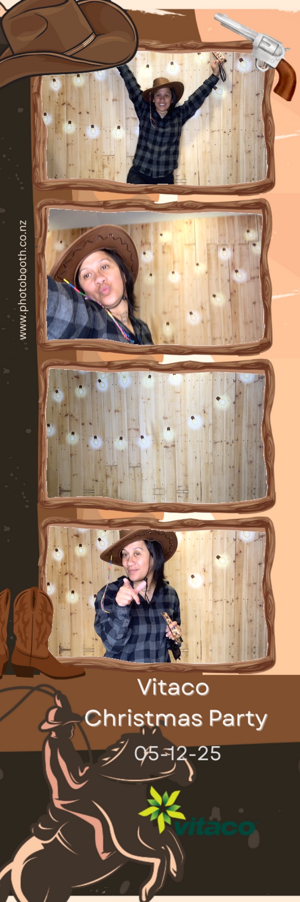 Vitaco Christmas Party | View more photos from the event at gallery.photobooth.co.nz/u/SelfieCentral/Vitaco-Christmas-Party-1