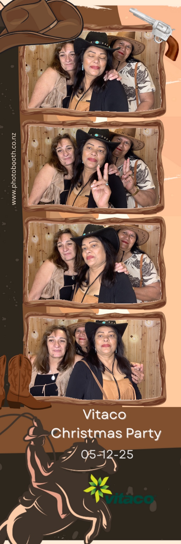 Vitaco Christmas Party | View more photos from the event at gallery.photobooth.co.nz/u/SelfieCentral/Vitaco-Christmas-Party-1