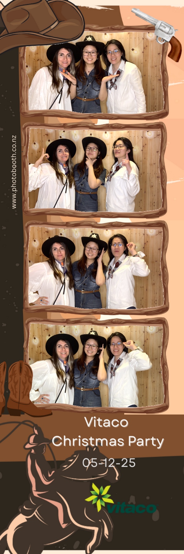 Vitaco Christmas Party | View more photos from the event at gallery.photobooth.co.nz/u/SelfieCentral/Vitaco-Christmas-Party-1