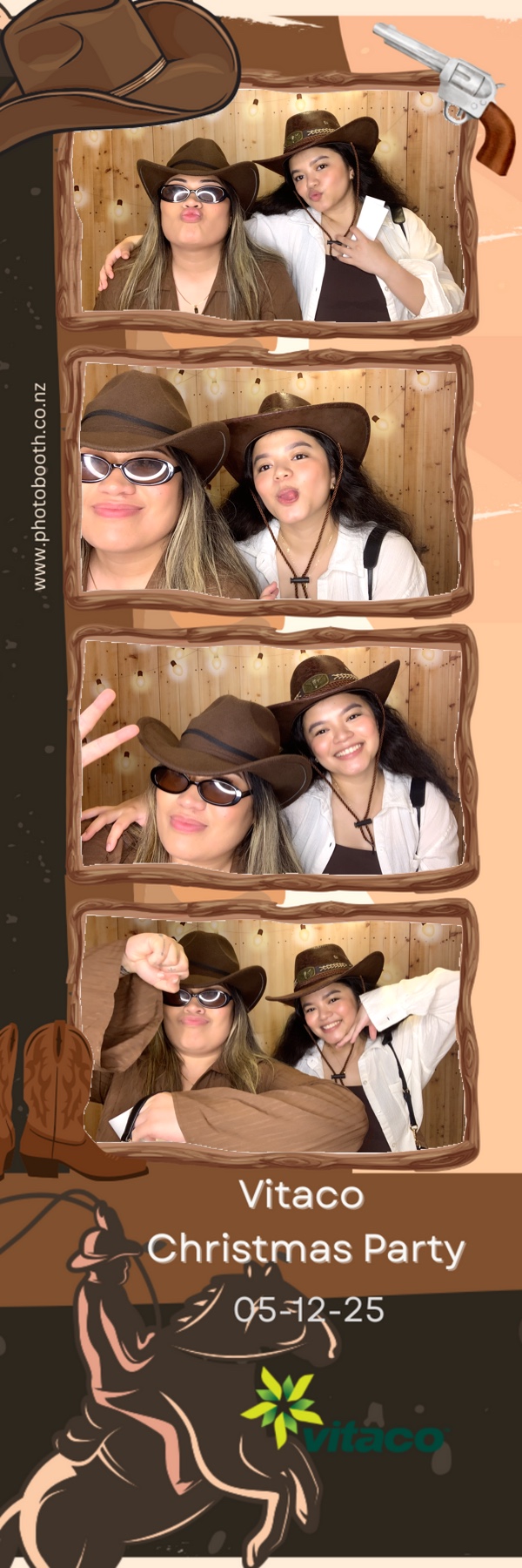 Vitaco Christmas Party | View more photos from the event at gallery.photobooth.co.nz/u/SelfieCentral/Vitaco-Christmas-Party-1