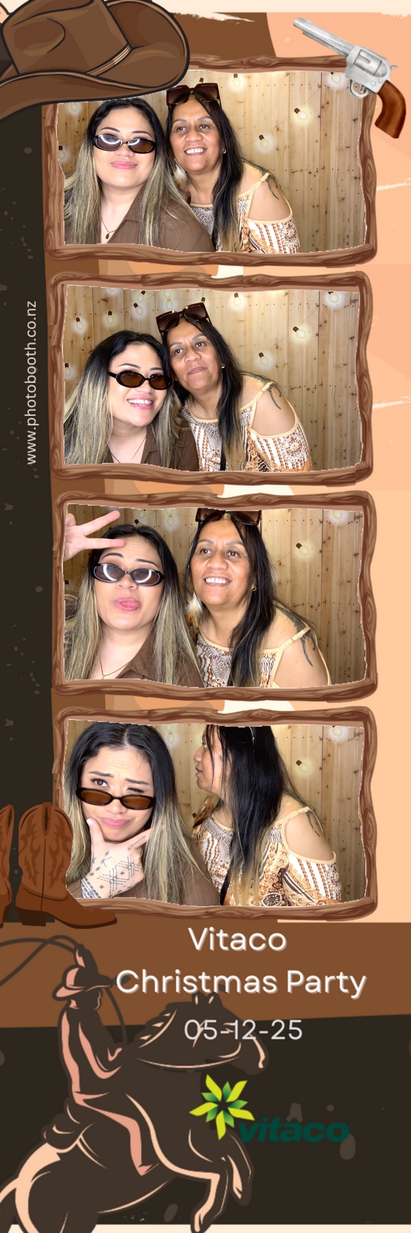 Vitaco Christmas Party | View more photos from the event at gallery.photobooth.co.nz/u/SelfieCentral/Vitaco-Christmas-Party-1