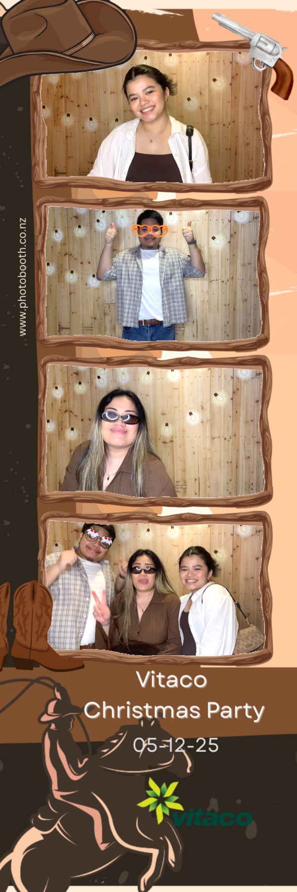 Vitaco Christmas Party | View more photos from the event at gallery.photobooth.co.nz/u/SelfieCentral/Vitaco-Christmas-Party-1