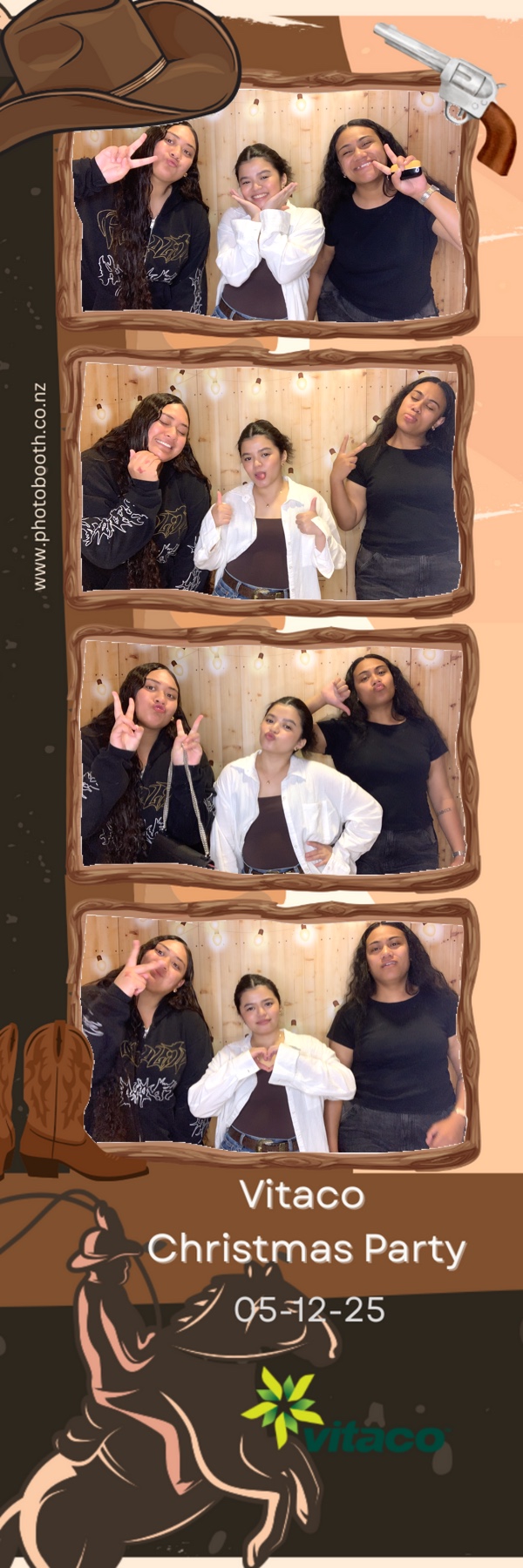 Vitaco Christmas Party | View more photos from the event at gallery.photobooth.co.nz/u/SelfieCentral/Vitaco-Christmas-Party-1