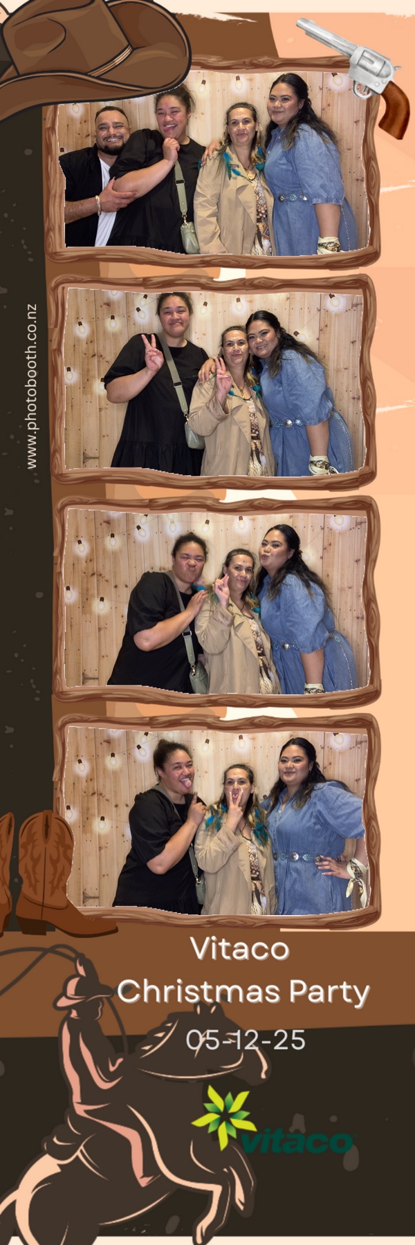 Vitaco Christmas Party | View more photos from the event at gallery.photobooth.co.nz/u/SelfieCentral/Vitaco-Christmas-Party-1