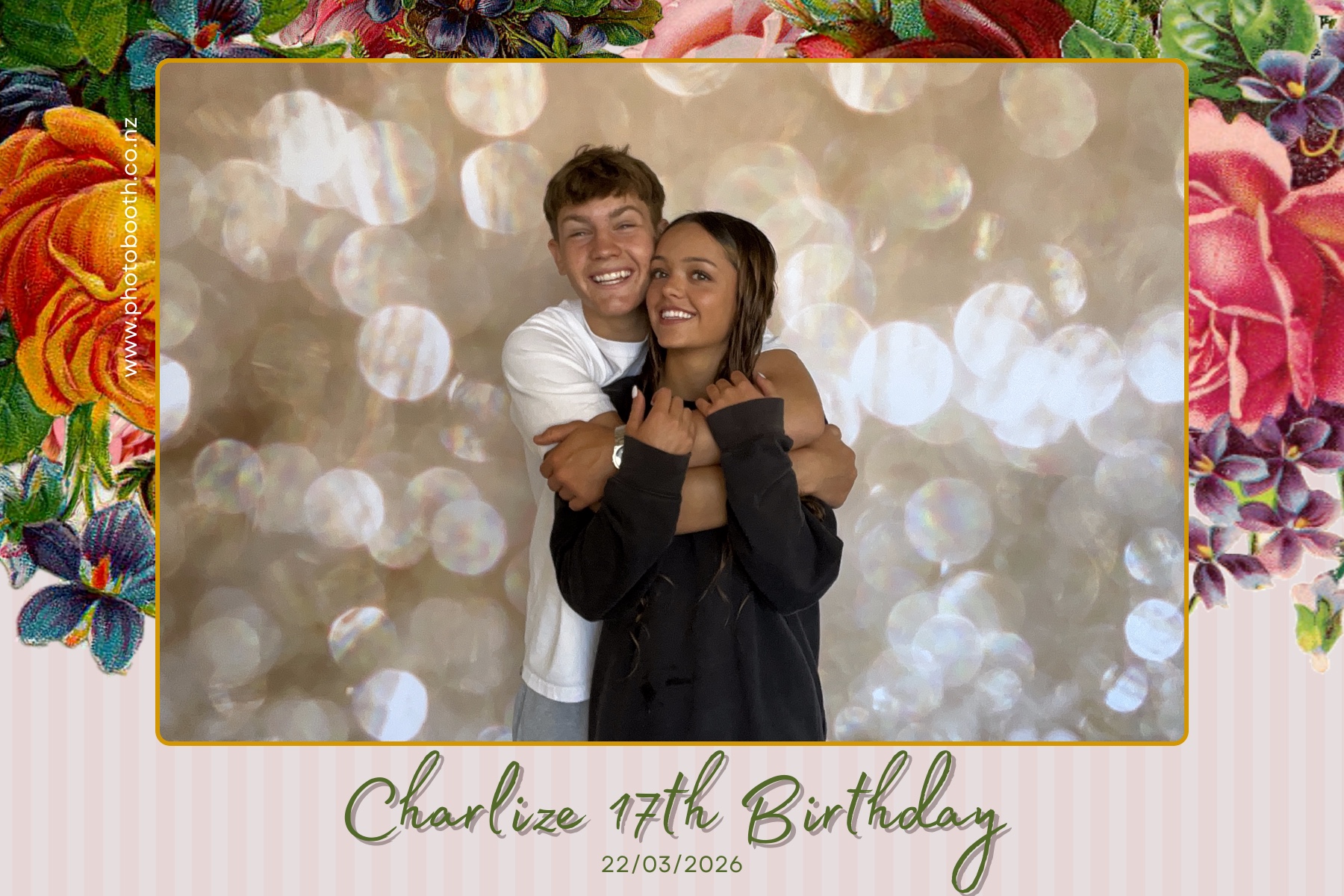 Charlie's 17th Birthday | View more photos from the event at gallery.photobooth.co.nz/u/SelfieCentral/Charlies-17th-Birthday