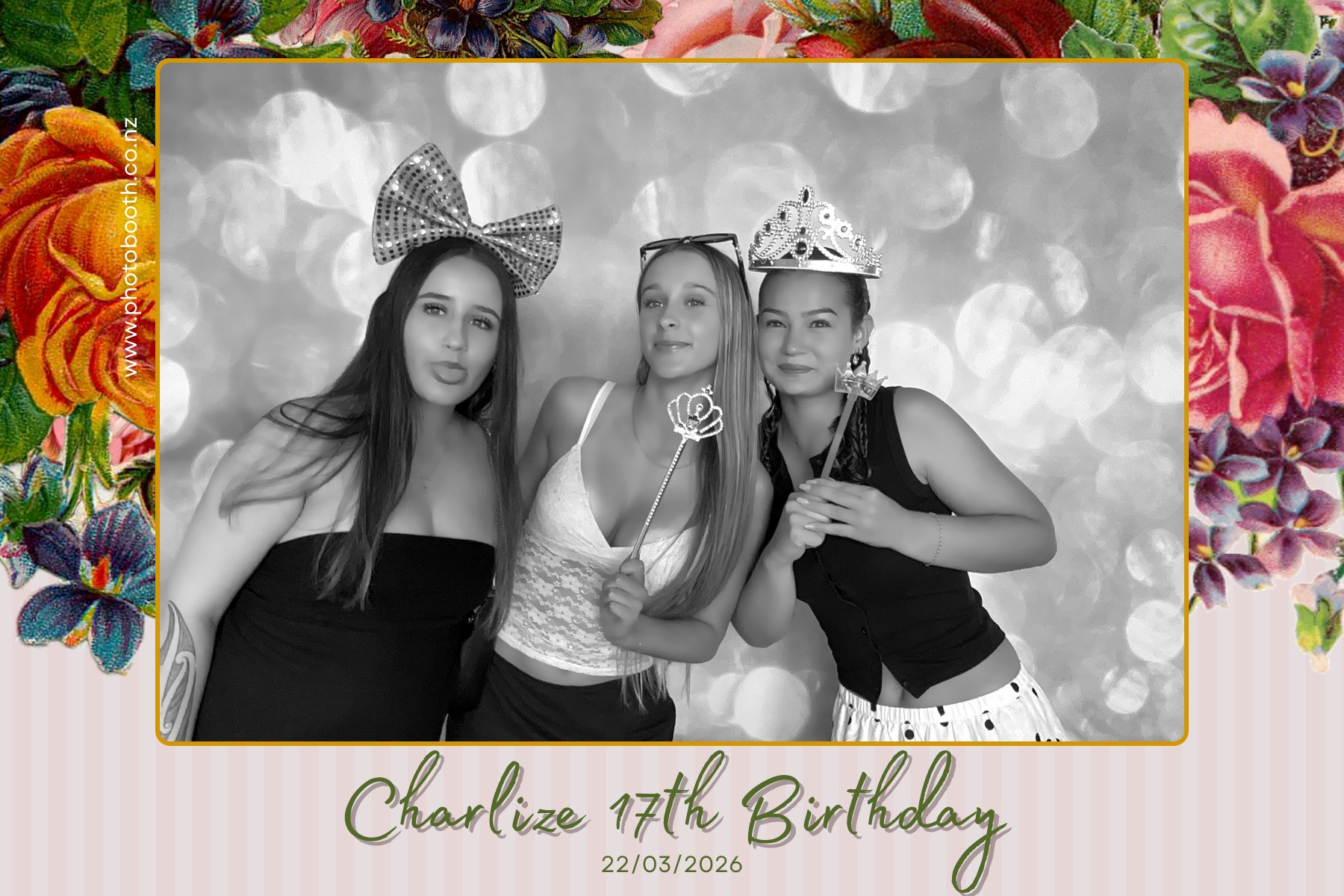 Charlie's 17th Birthday | View more photos from the event at gallery.photobooth.co.nz/u/SelfieCentral/Charlies-17th-Birthday