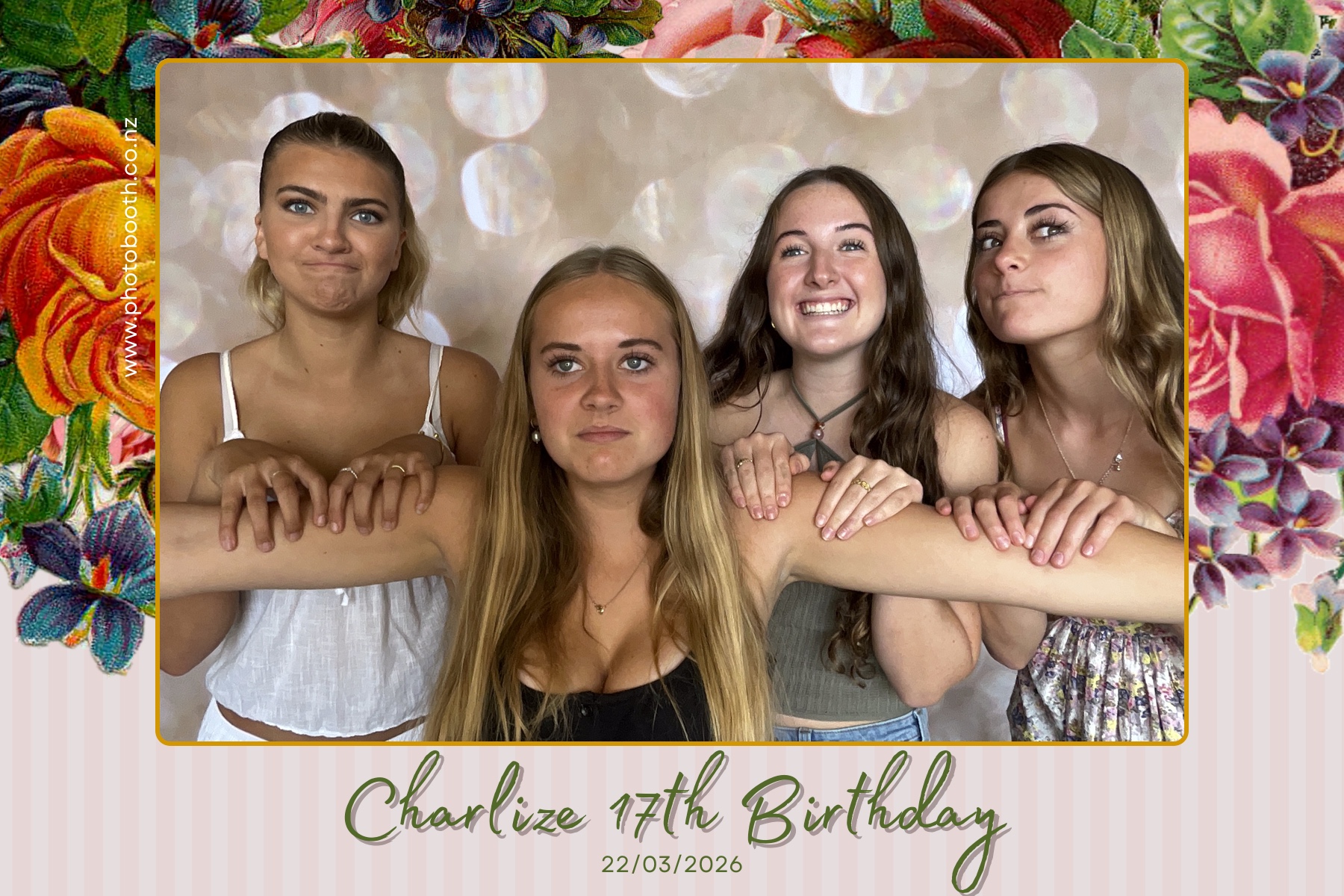 Charlie's 17th Birthday | View more photos from the event at gallery.photobooth.co.nz/u/SelfieCentral/Charlies-17th-Birthday