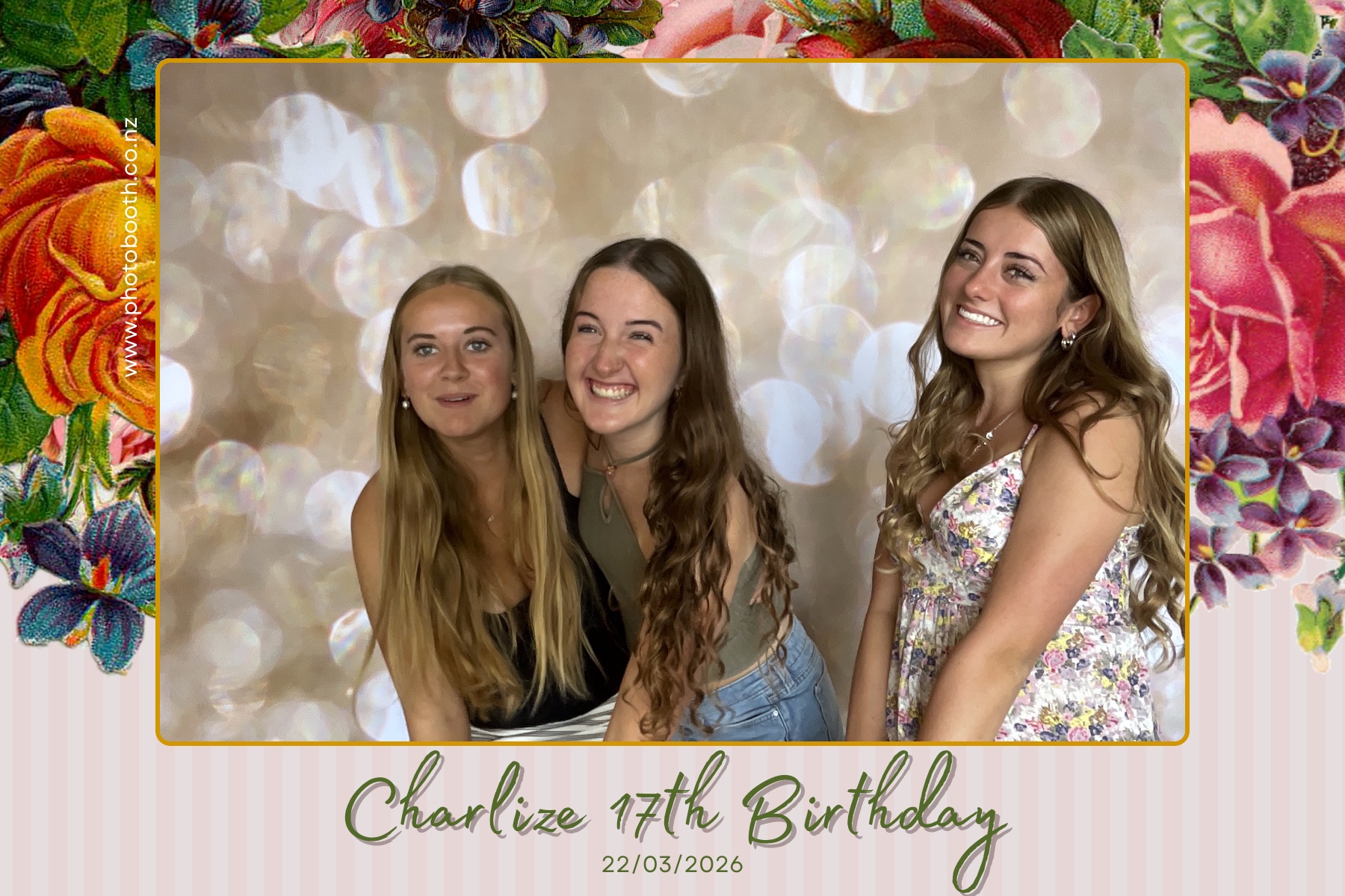 Charlie's 17th Birthday | View more photos from the event at gallery.photobooth.co.nz/u/SelfieCentral/Charlies-17th-Birthday