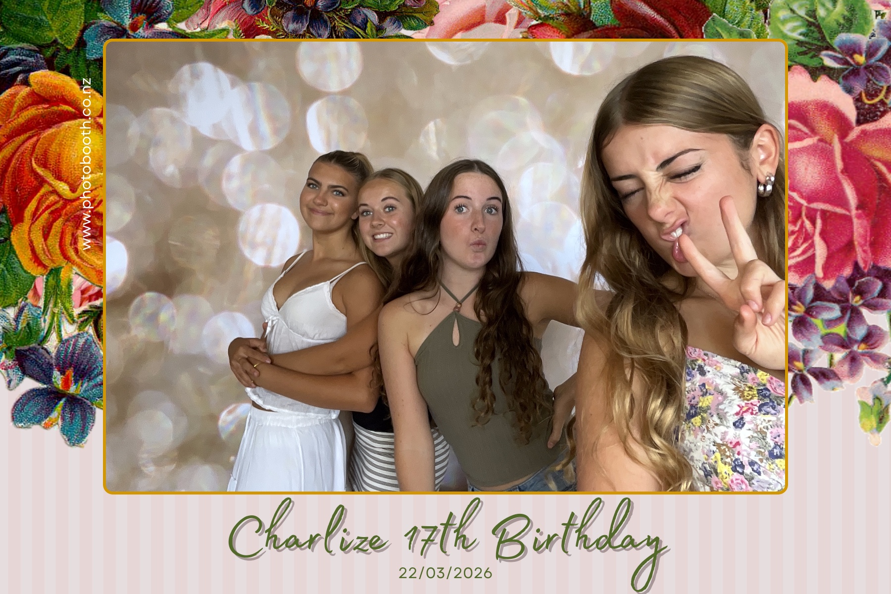 Charlie's 17th Birthday | View more photos from the event at gallery.photobooth.co.nz/u/SelfieCentral/Charlies-17th-Birthday