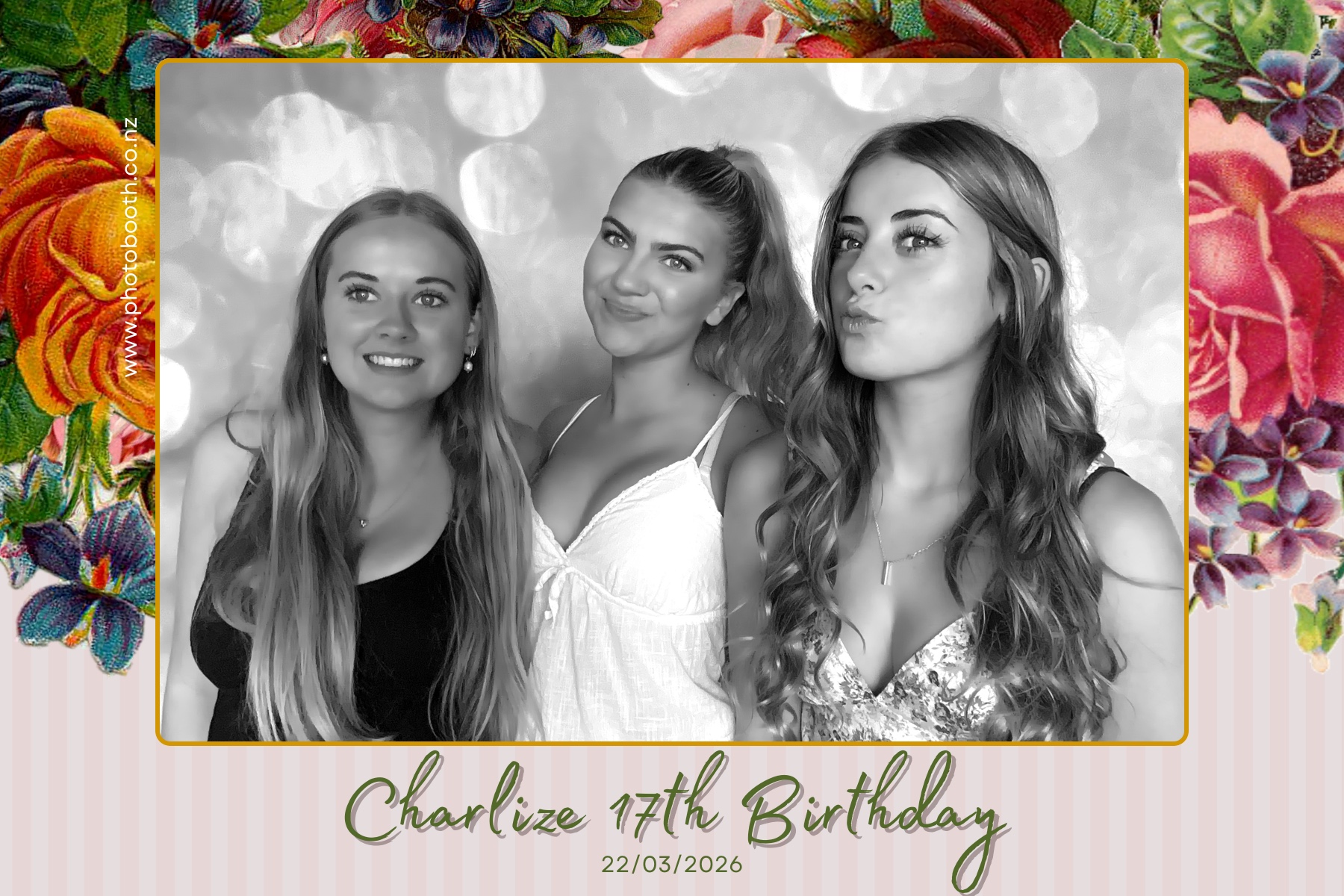 Charlie's 17th Birthday | View more photos from the event at gallery.photobooth.co.nz/u/SelfieCentral/Charlies-17th-Birthday