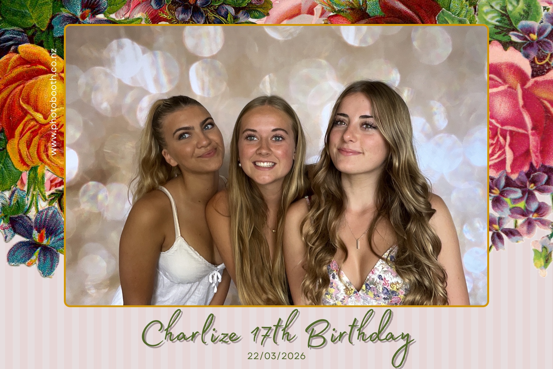 Charlie's 17th Birthday | View more photos from the event at gallery.photobooth.co.nz/u/SelfieCentral/Charlies-17th-Birthday
