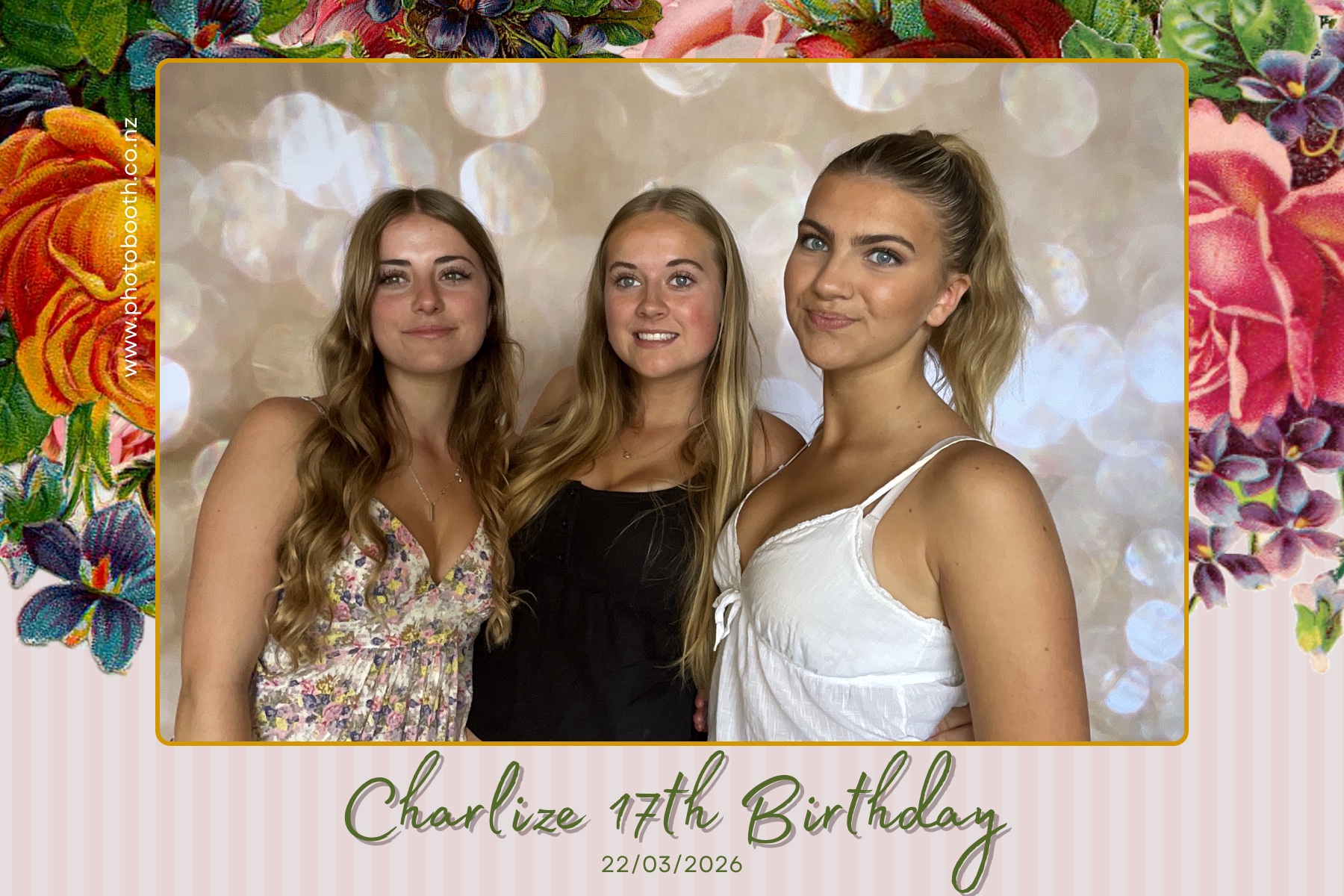 Charlie's 17th Birthday | View more photos from the event at gallery.photobooth.co.nz/u/SelfieCentral/Charlies-17th-Birthday