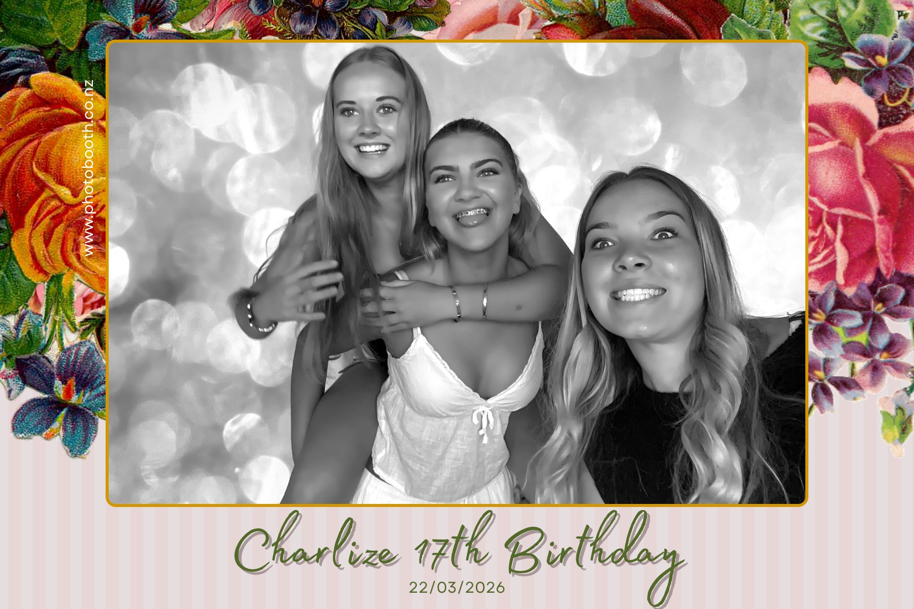 Charlie's 17th Birthday | View more photos from the event at gallery.photobooth.co.nz/u/SelfieCentral/Charlies-17th-Birthday