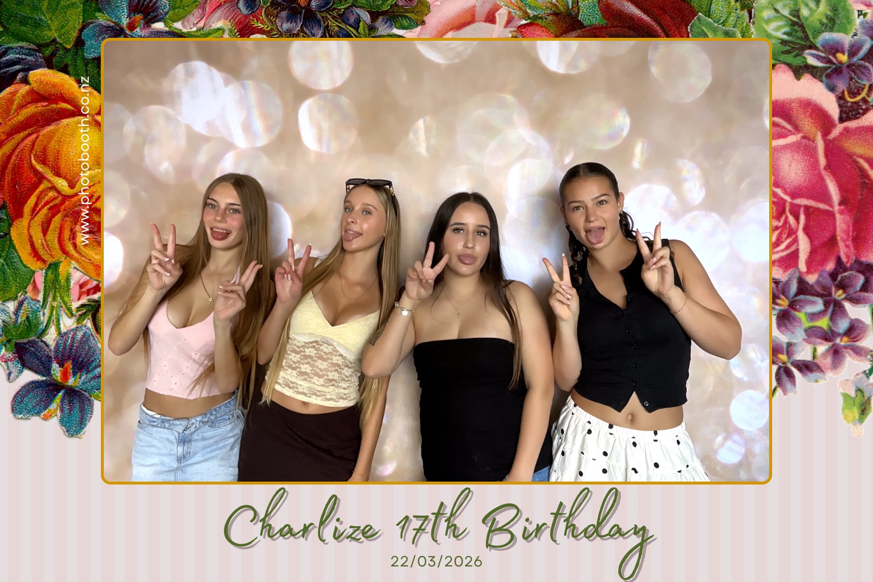 Charlie's 17th Birthday | View more photos from the event at gallery.photobooth.co.nz/u/SelfieCentral/Charlies-17th-Birthday