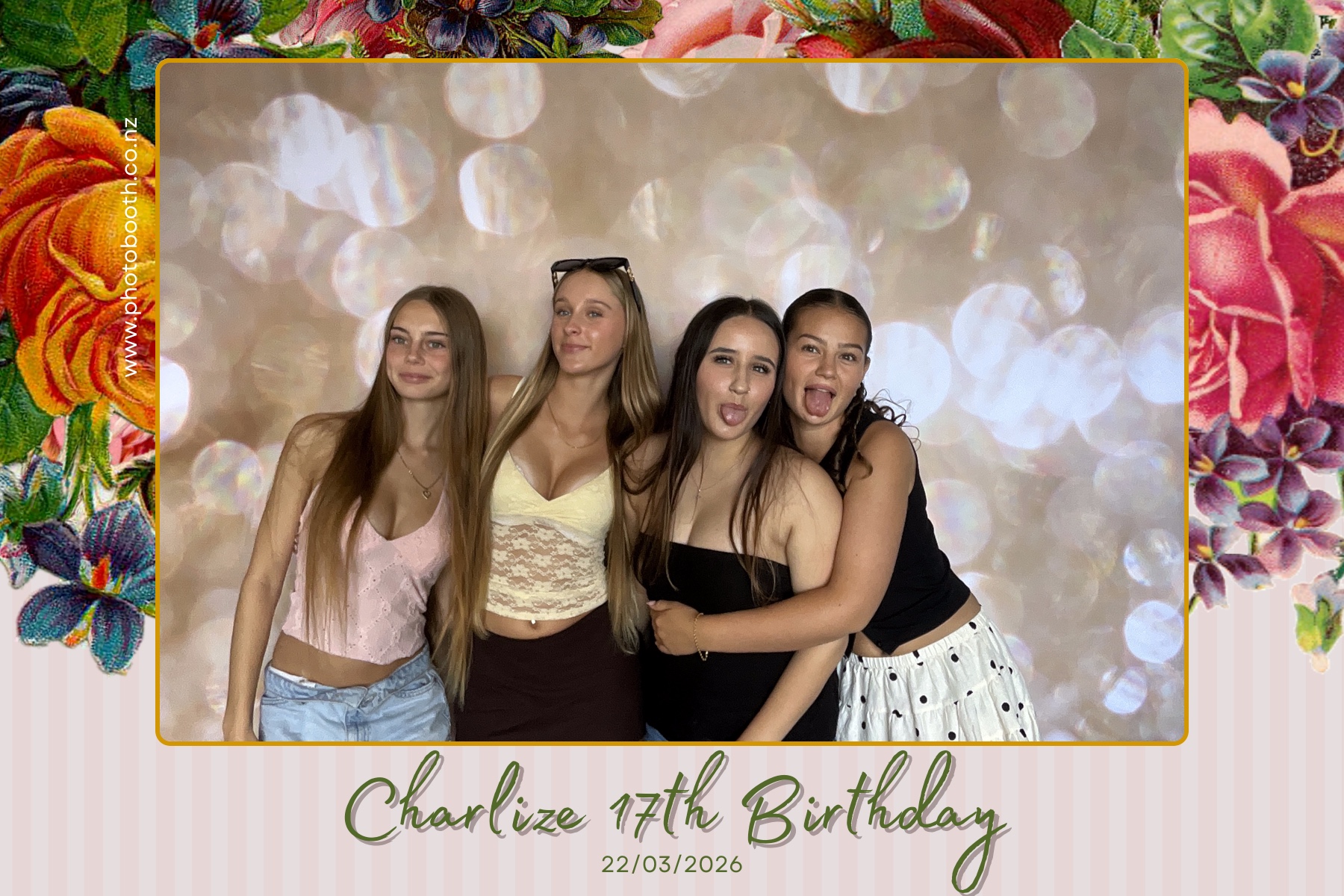 Charlie's 17th Birthday | View more photos from the event at gallery.photobooth.co.nz/u/SelfieCentral/Charlies-17th-Birthday