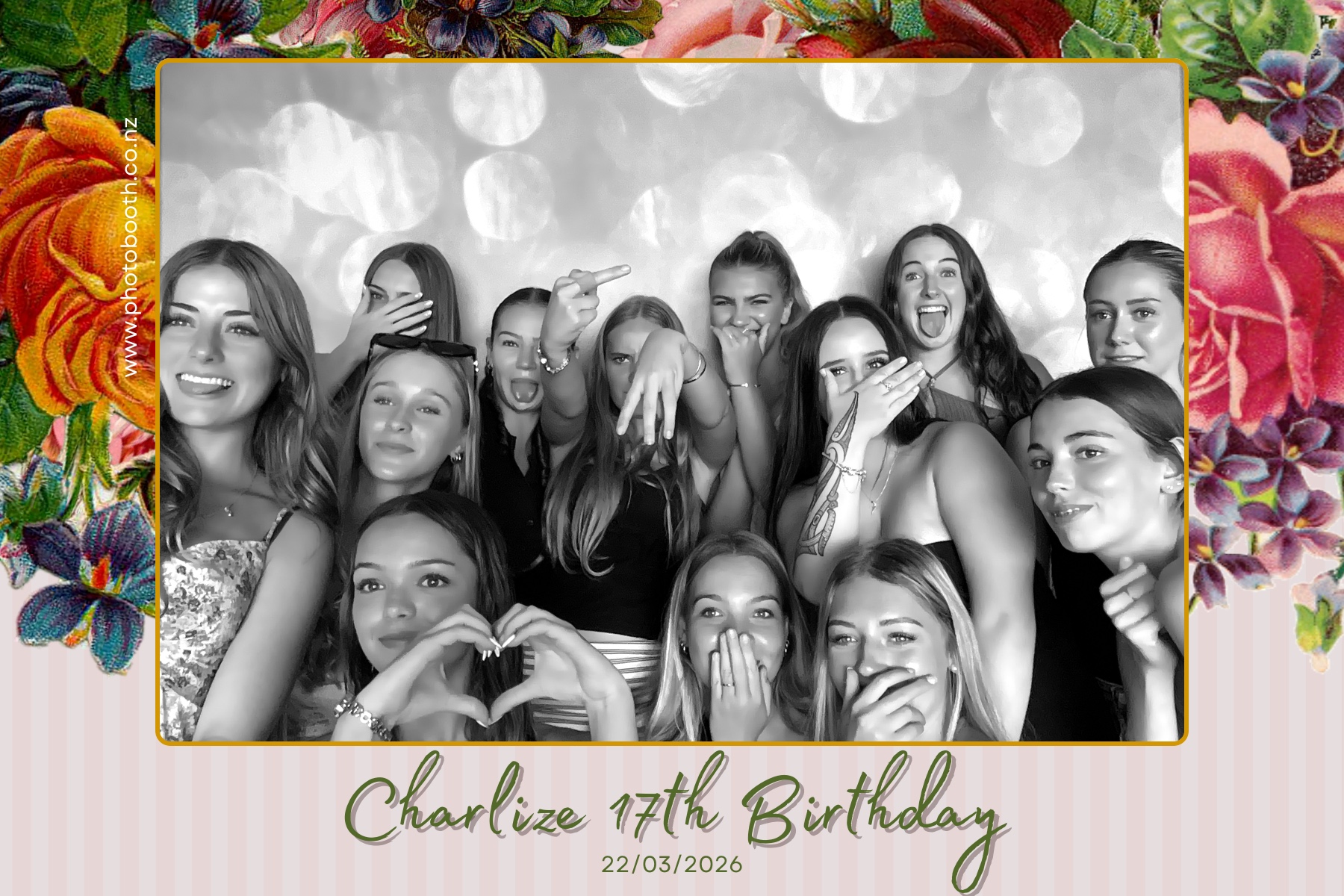 Charlie's 17th Birthday | View more photos from the event at gallery.photobooth.co.nz/u/SelfieCentral/Charlies-17th-Birthday