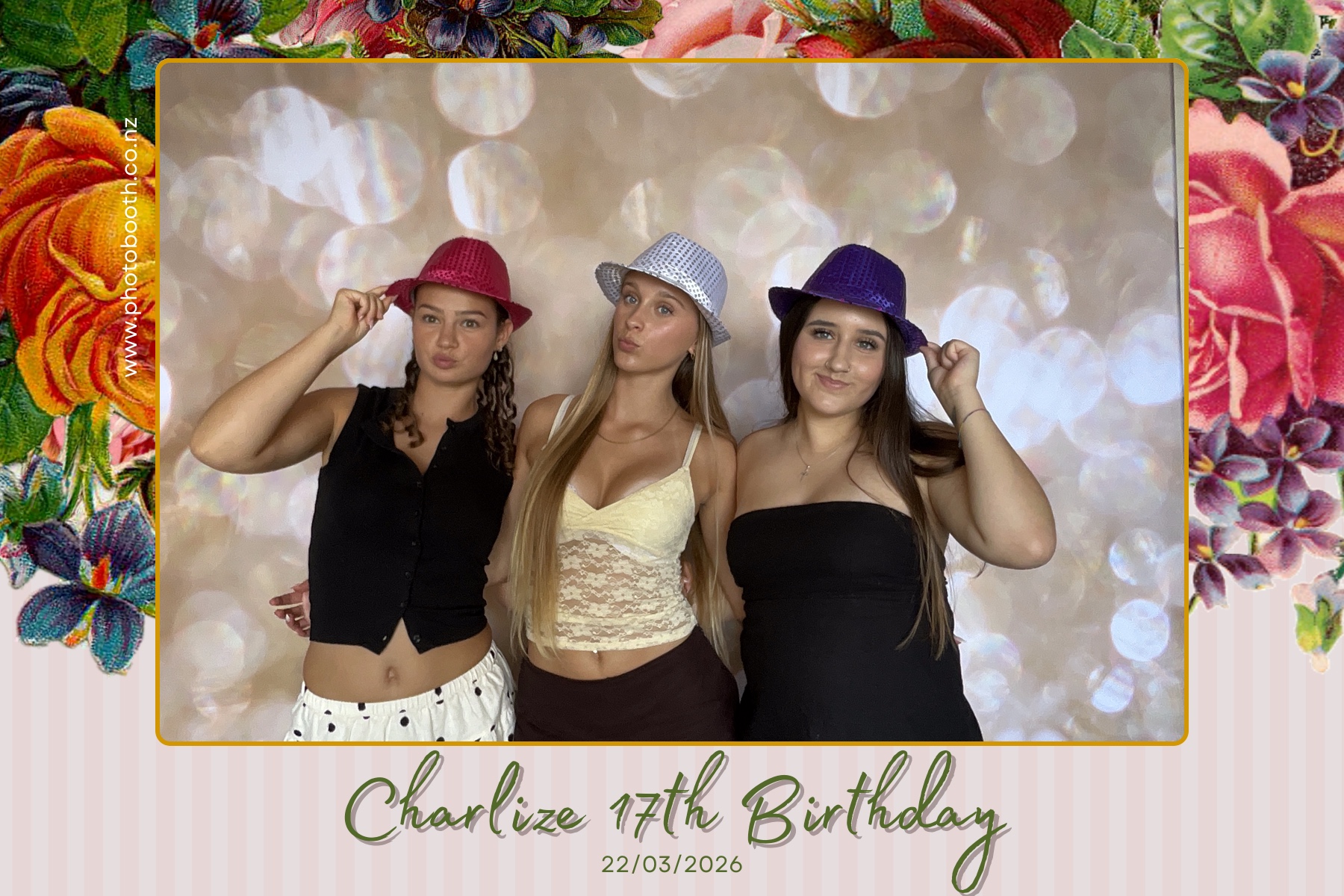Charlie's 17th Birthday | View more photos from the event at gallery.photobooth.co.nz/u/SelfieCentral/Charlies-17th-Birthday