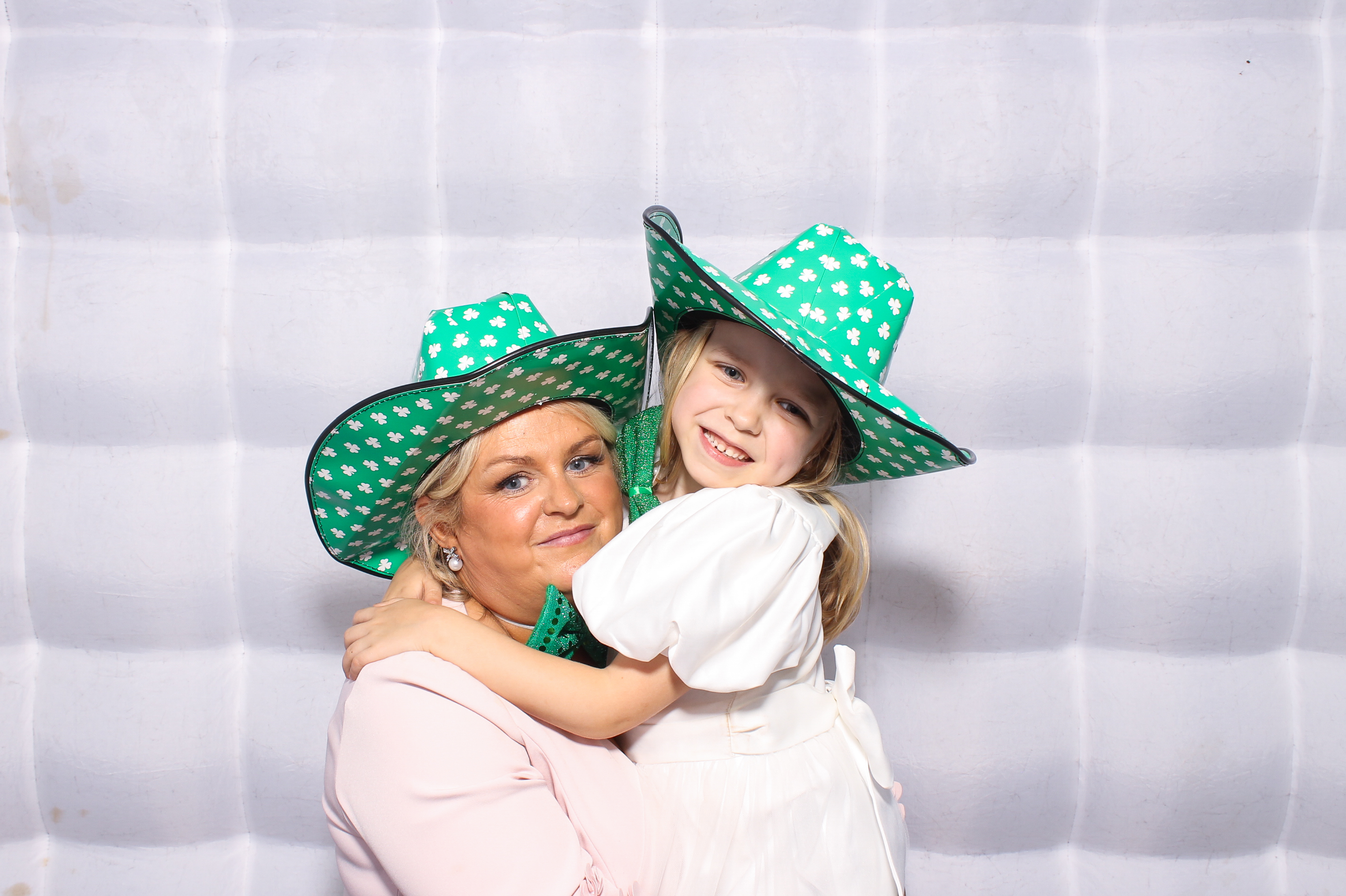 Callum & Jessica | View more photos from the event at gallery.snapmagic.ie/u/SnapMagic/Callum-Jessica