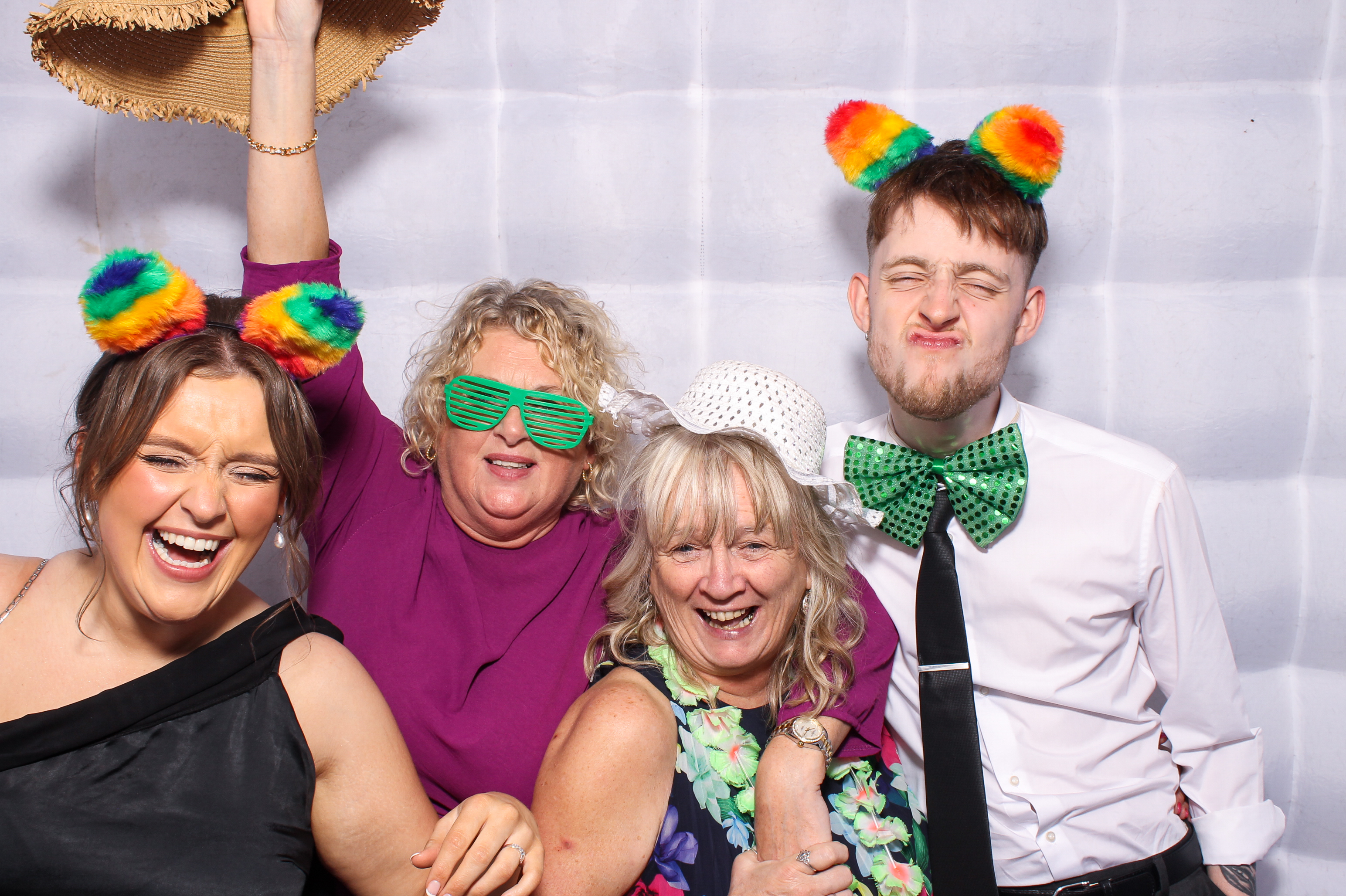 Callum & Jessica | View more photos from the event at gallery.snapmagic.ie/u/SnapMagic/Callum-Jessica