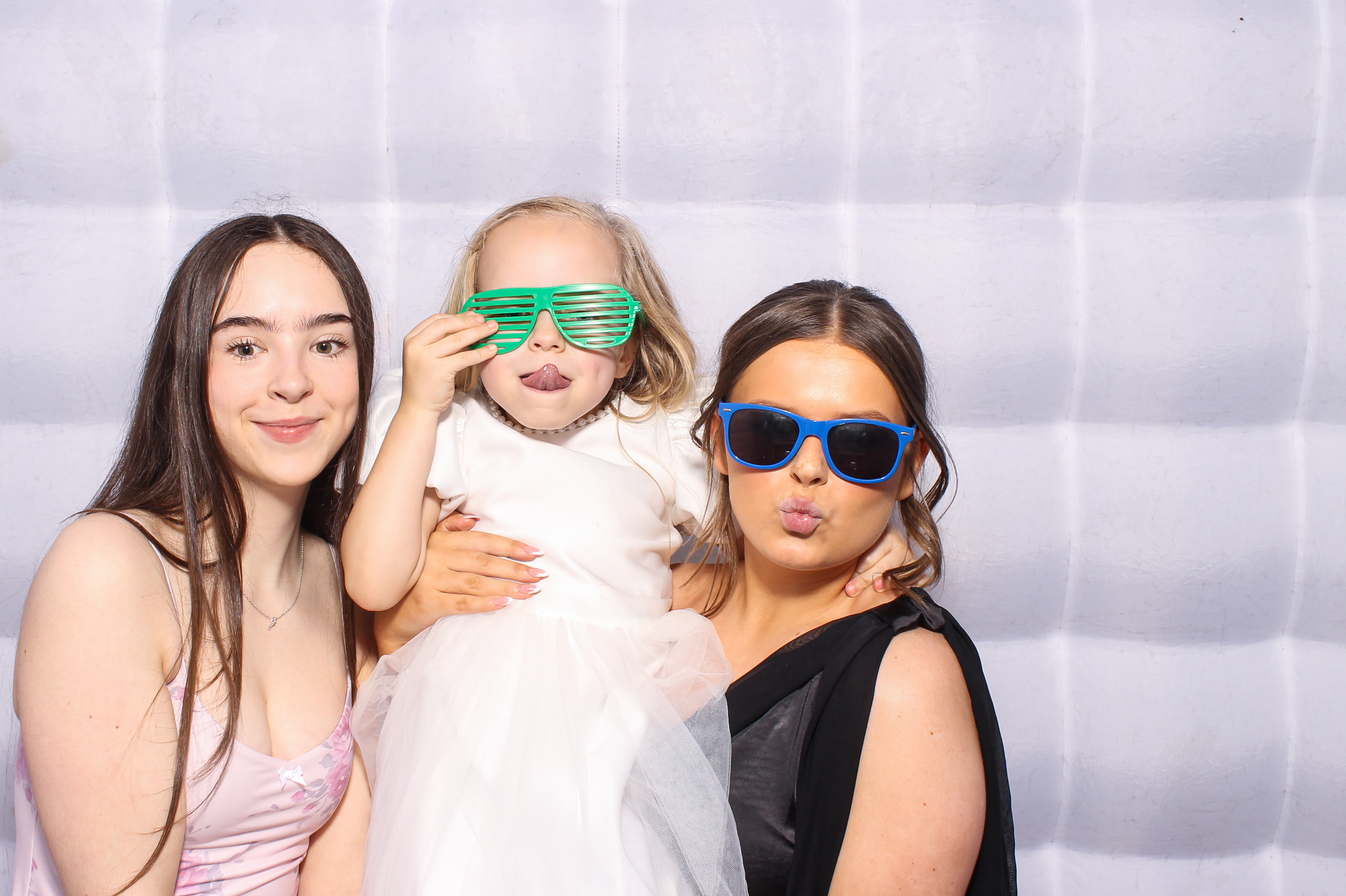 Callum & Jessica | View more photos from the event at gallery.snapmagic.ie/u/SnapMagic/Callum-Jessica