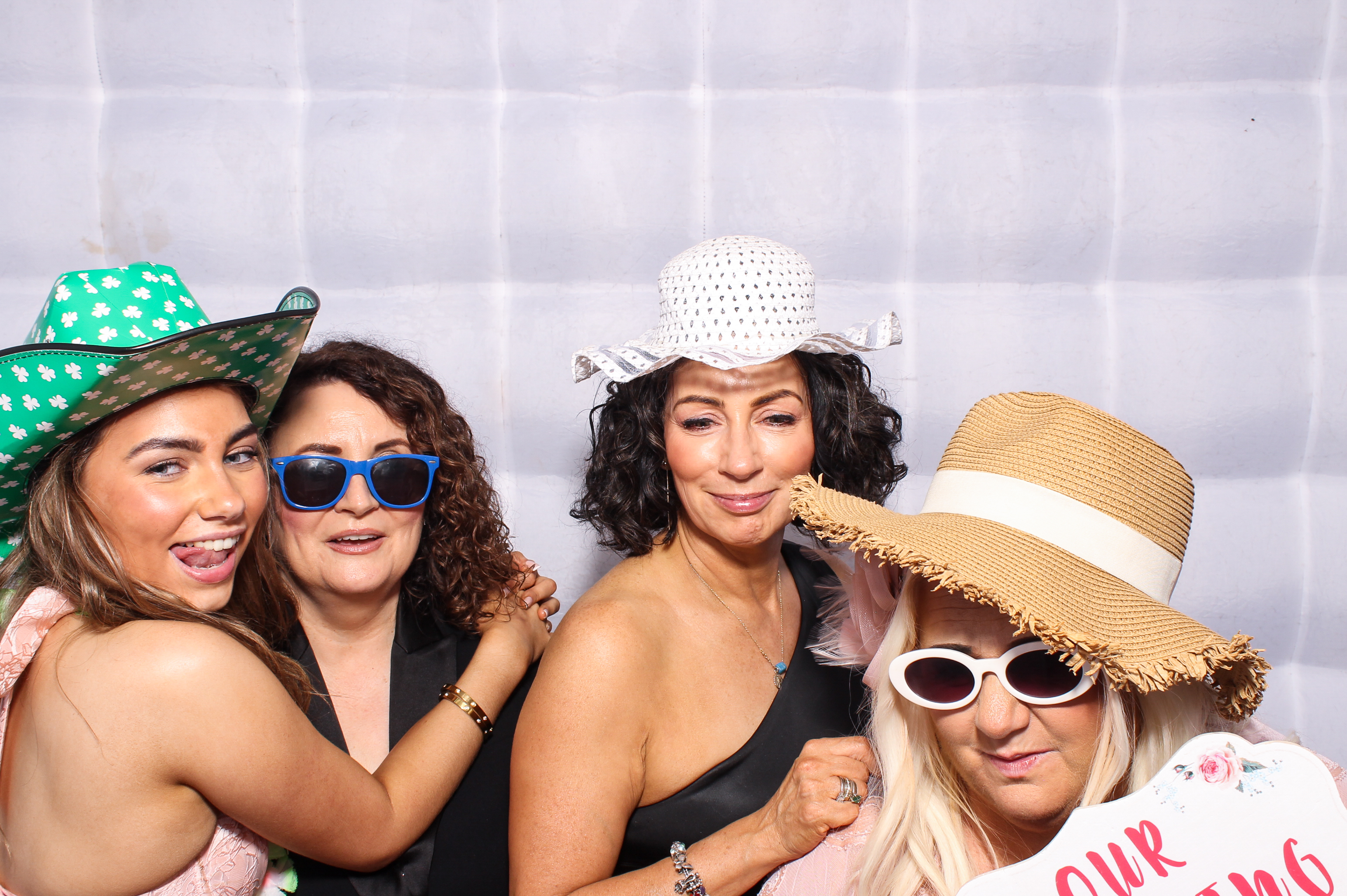 Callum & Jessica | View more photos from the event at gallery.snapmagic.ie/u/SnapMagic/Callum-Jessica