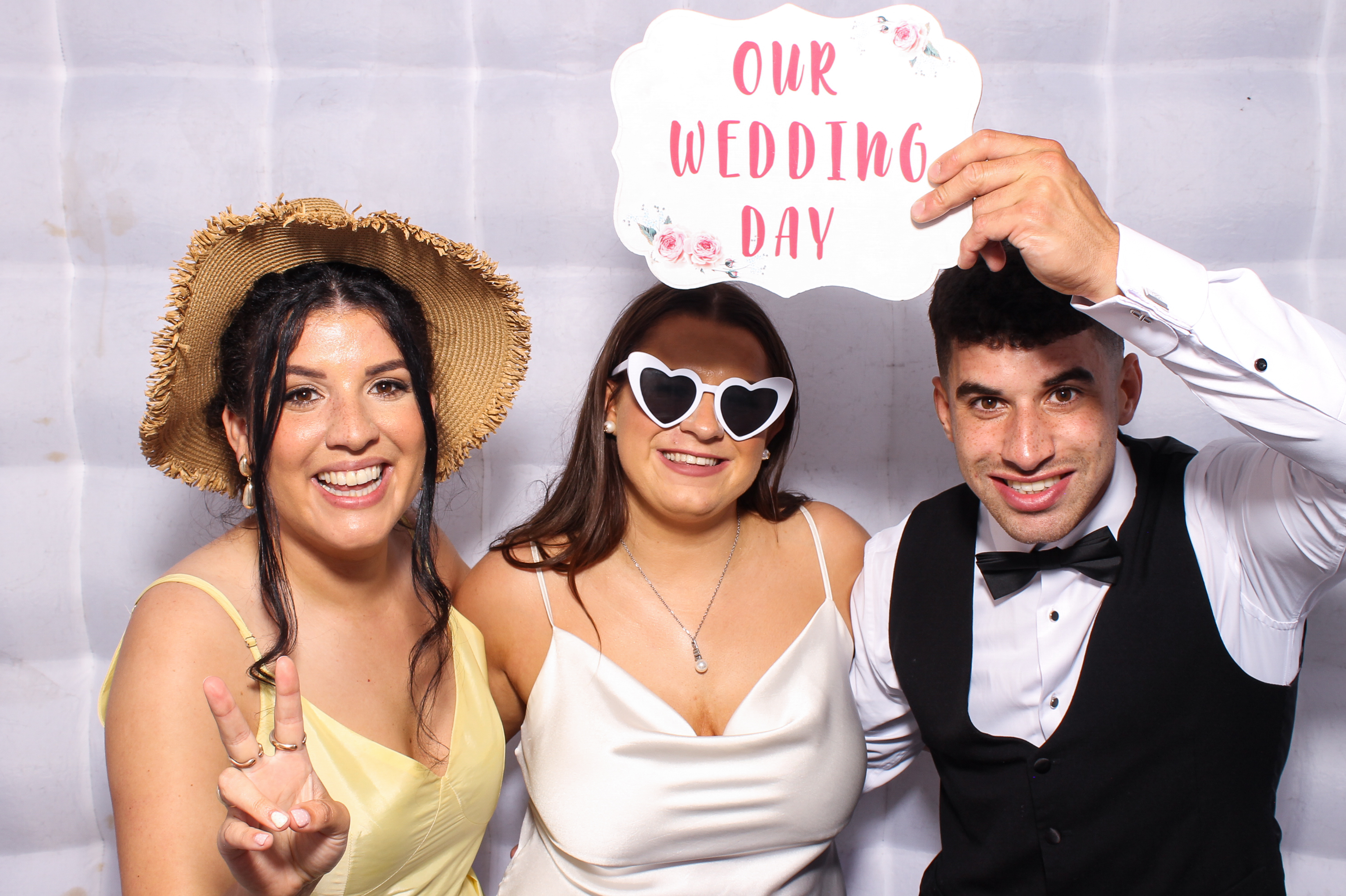 Callum & Jessica | View more photos from the event at gallery.snapmagic.ie/u/SnapMagic/Callum-Jessica