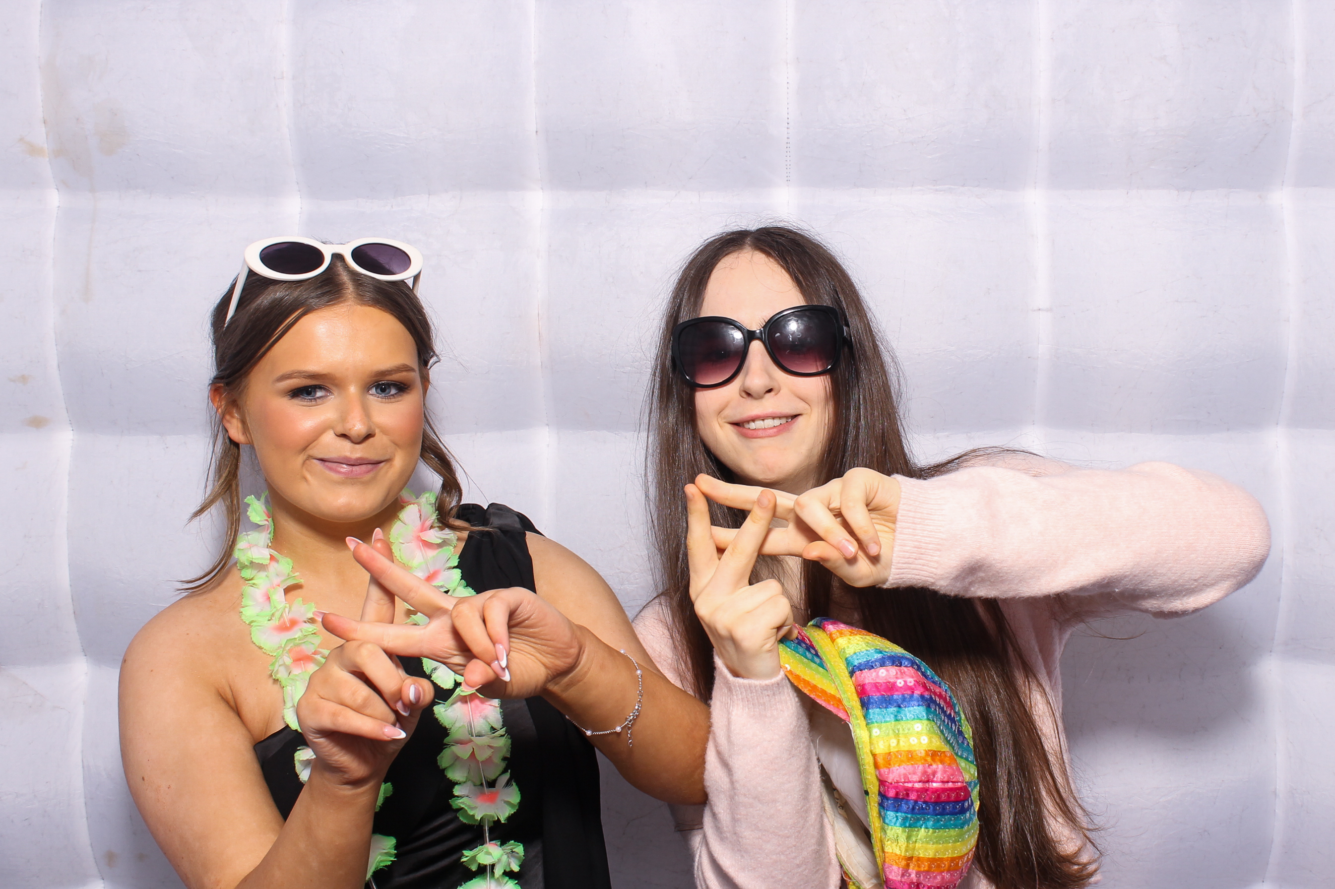 Callum & Jessica | View more photos from the event at gallery.snapmagic.ie/u/SnapMagic/Callum-Jessica