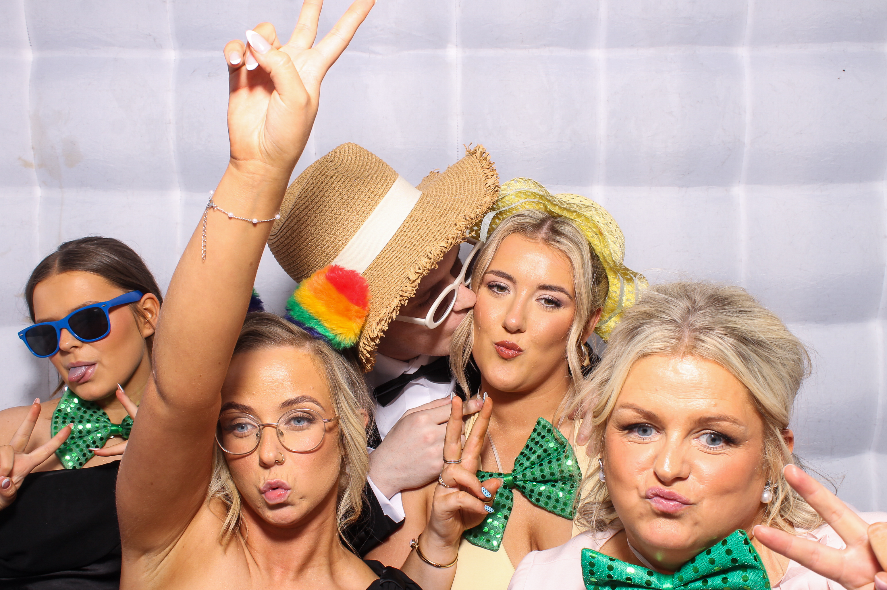 Callum & Jessica | View more photos from the event at gallery.snapmagic.ie/u/SnapMagic/Callum-Jessica