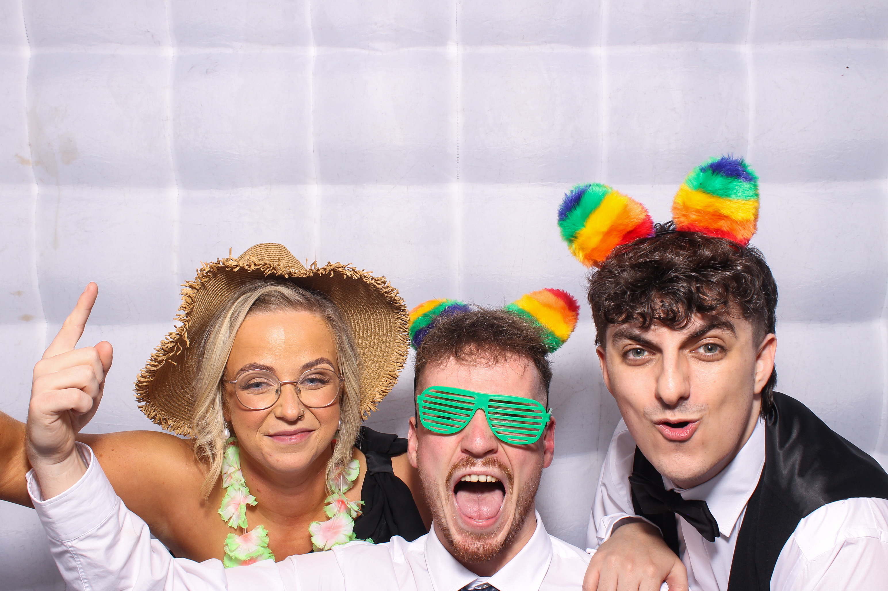 Callum & Jessica | View more photos from the event at gallery.snapmagic.ie/u/SnapMagic/Callum-Jessica