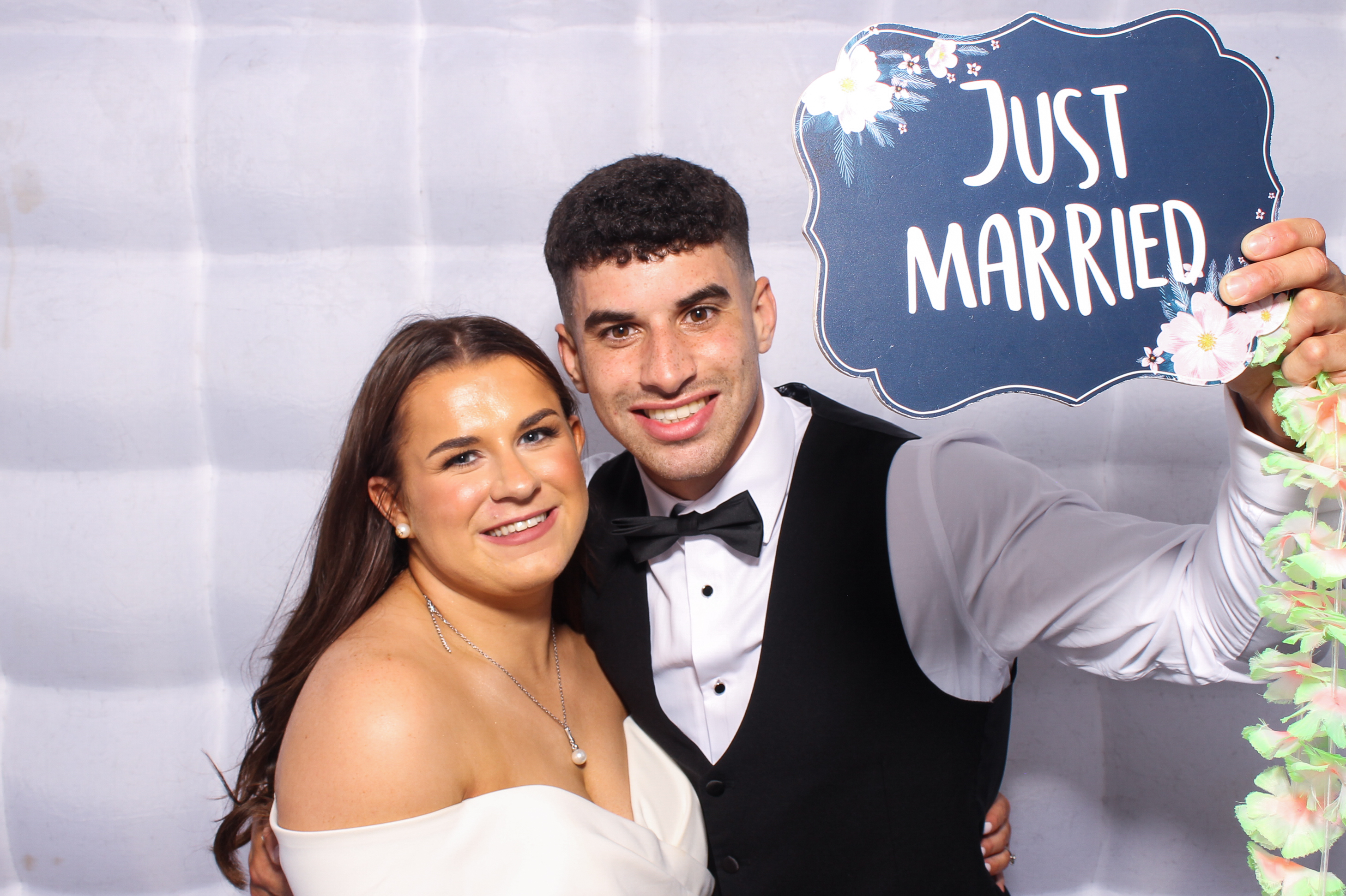 Callum & Jessica | View more photos from the event at gallery.snapmagic.ie/u/SnapMagic/Callum-Jessica