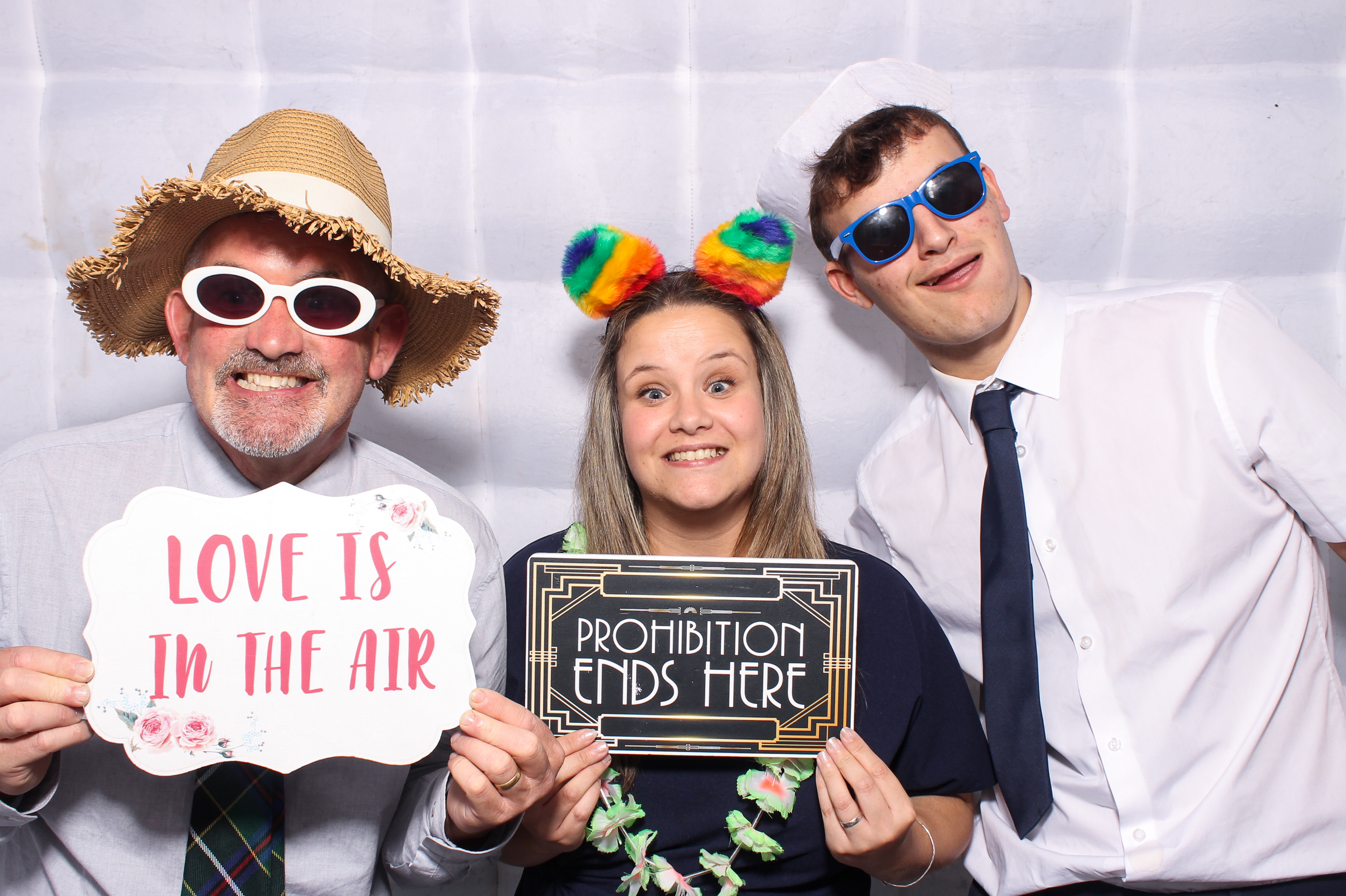 Callum & Jessica | View more photos from the event at gallery.snapmagic.ie/u/SnapMagic/Callum-Jessica