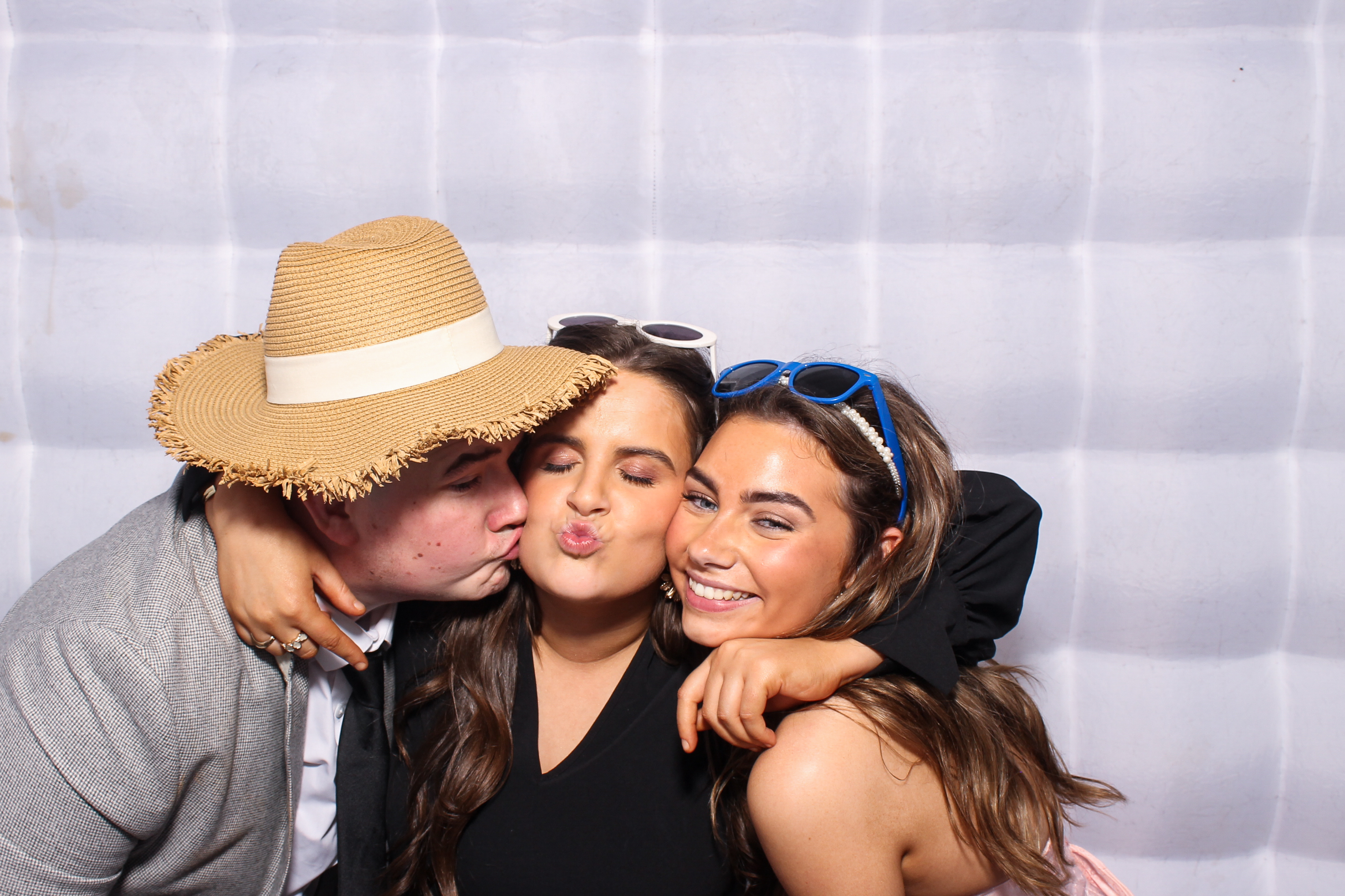 Callum & Jessica | View more photos from the event at gallery.snapmagic.ie/u/SnapMagic/Callum-Jessica