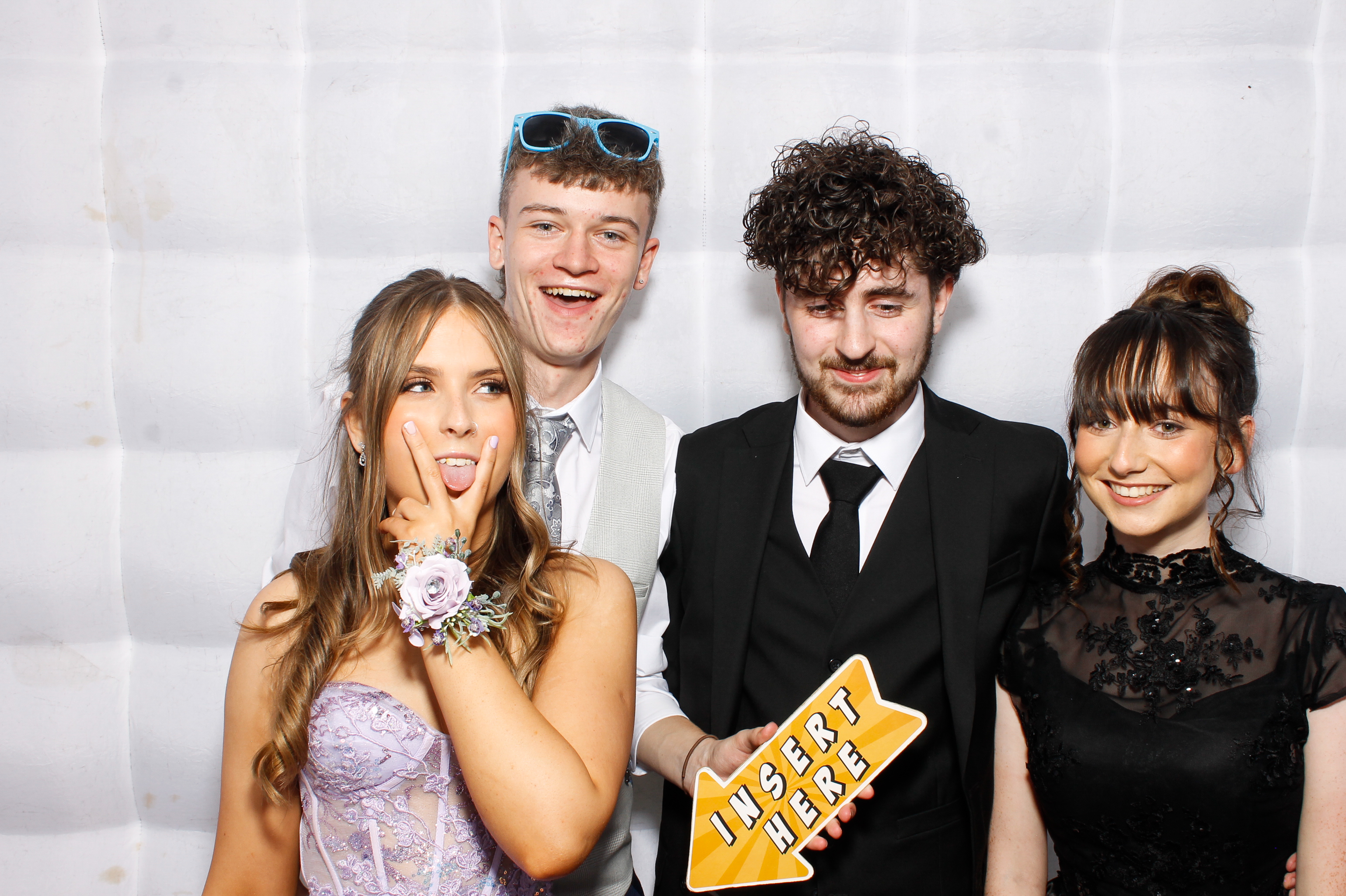 Carndonagh CS Formal '25 | View more photos from the event at gallery.snapmagic.ie/u/SnapMagic/Carndonagh-CS-Formal-25