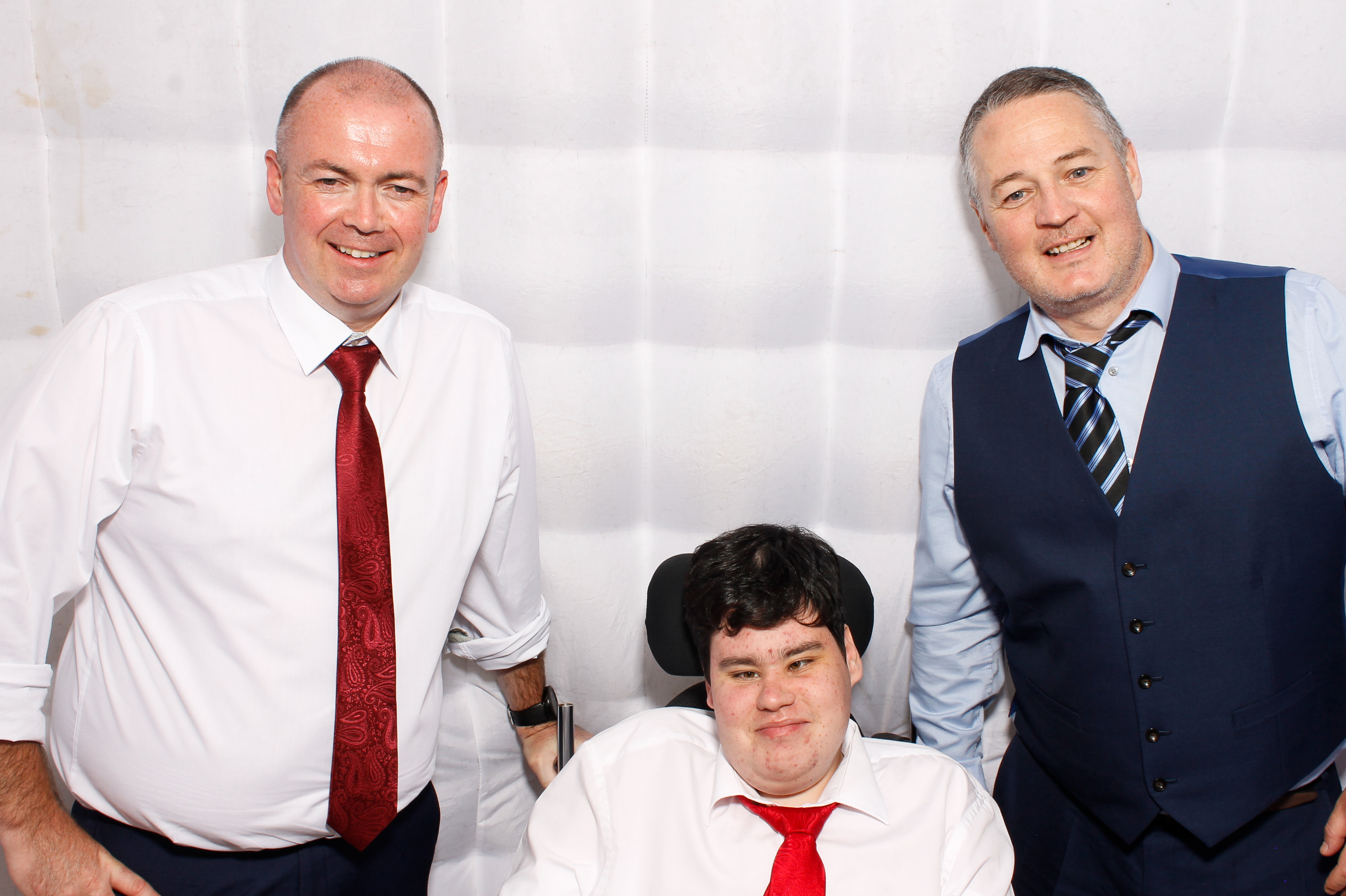 Carndonagh CS Formal '25 | View more photos from the event at gallery.snapmagic.ie/u/SnapMagic/Carndonagh-CS-Formal-25